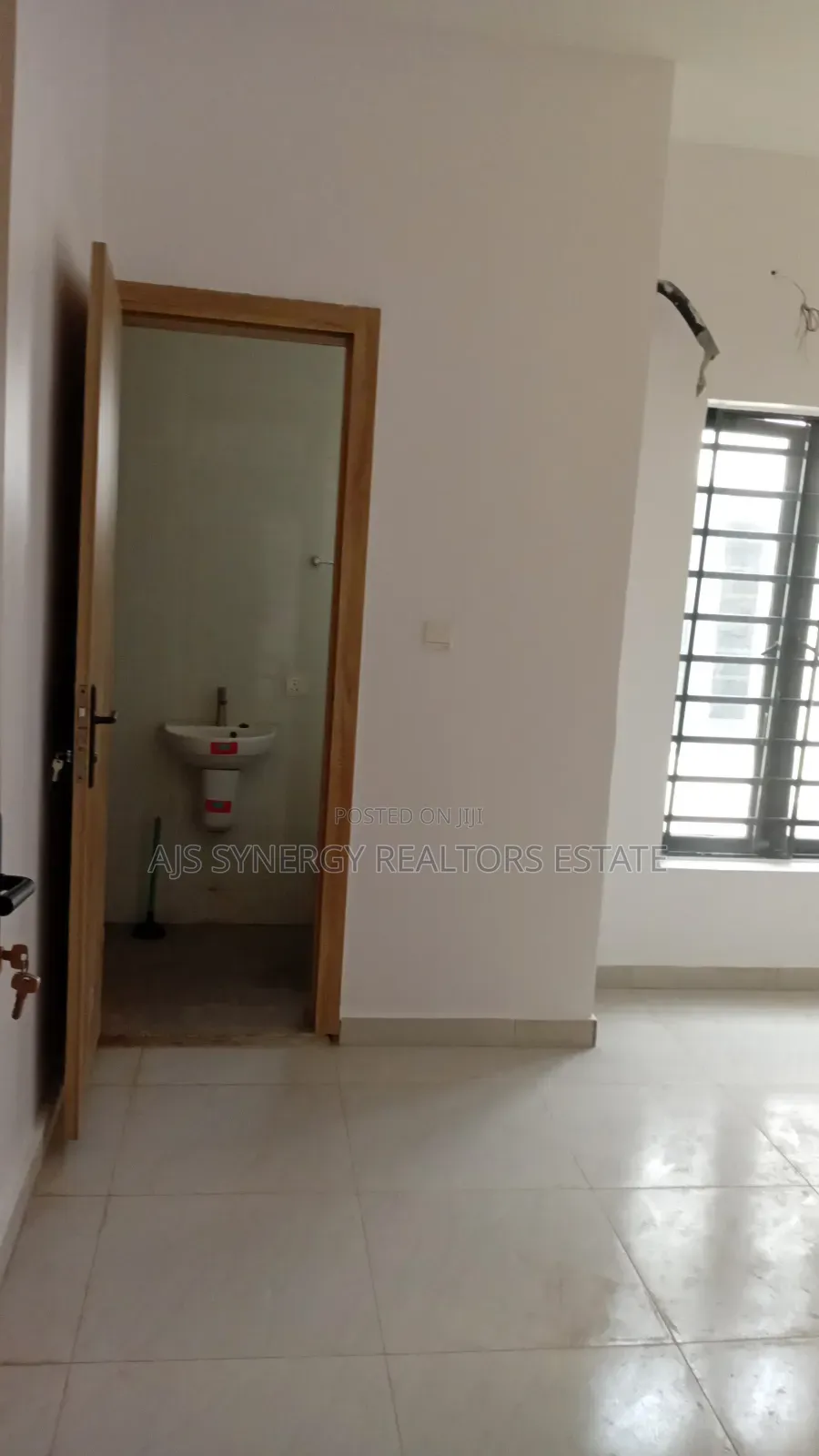 3bdrm Duplex in VGC / Ajah for sale