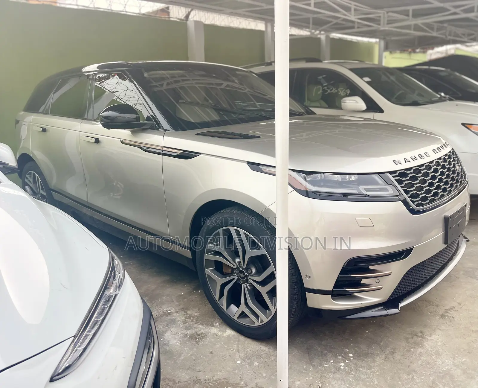 Land Rover Range Rover Velar P340 SE R-Dynamic 4x4 2019 Gold