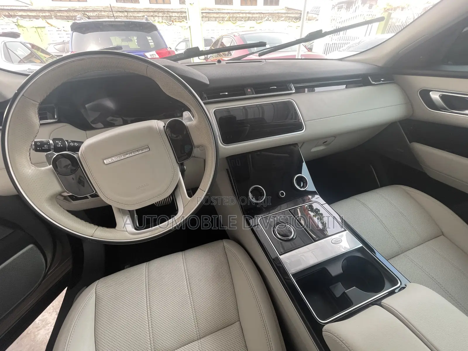 Land Rover Range Rover Velar P340 SE R-Dynamic 4x4 2019 Gold
