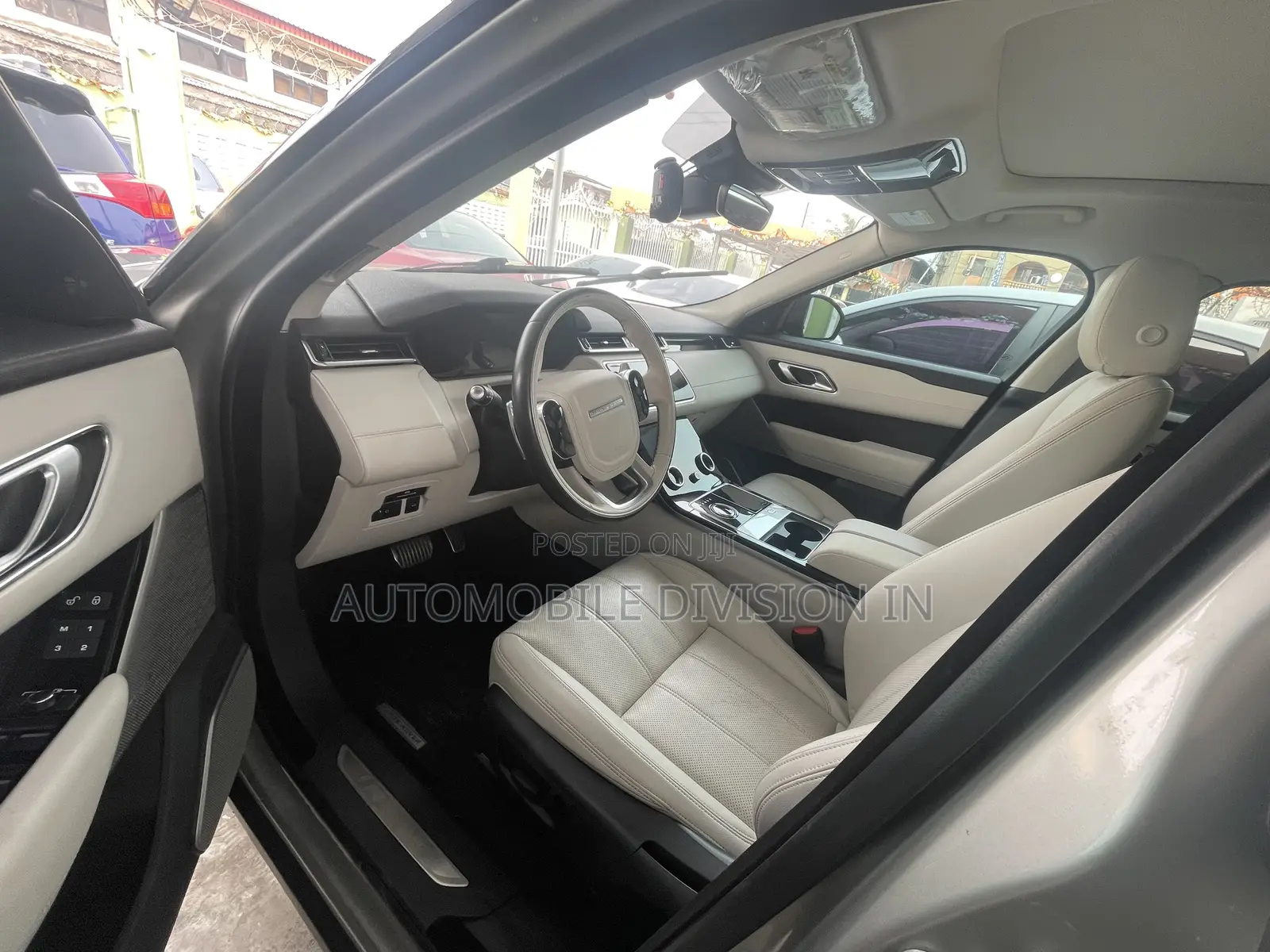 Land Rover Range Rover Velar P340 SE R-Dynamic 4x4 2019 Gold