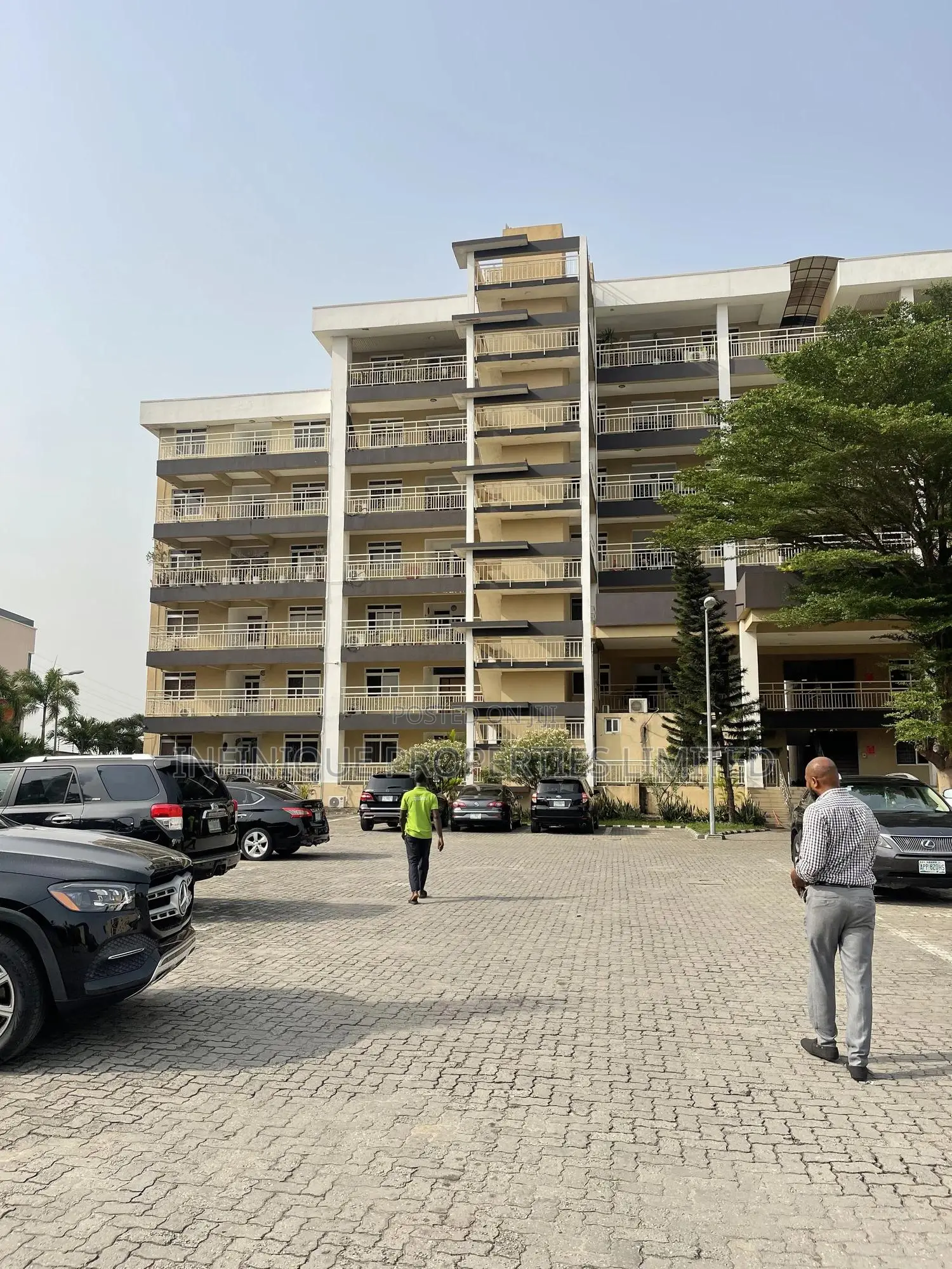 3bdrm Apartment in Lekki Phase 1 for rent