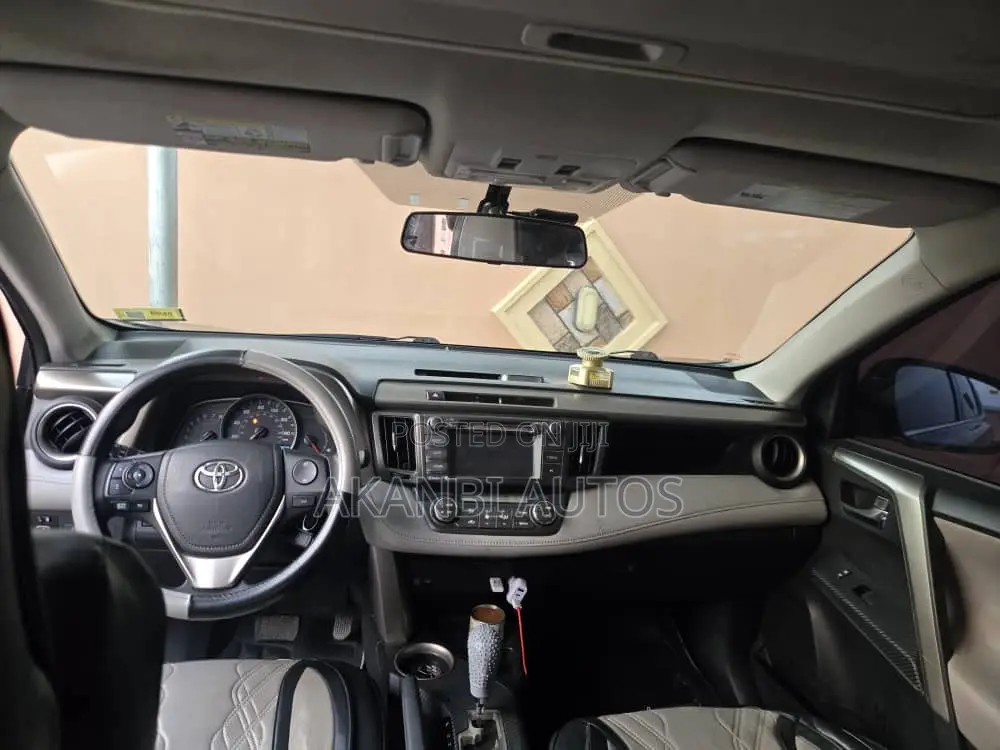 Toyota RAV4 XLE 4dr SUV AWD (2.5L 4cyl 6A) 2015 Black