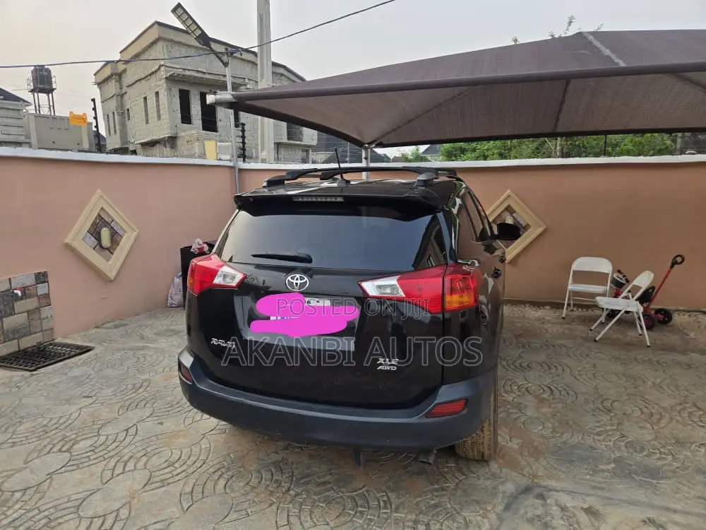 Toyota RAV4 XLE 4dr SUV AWD (2.5L 4cyl 6A) 2015 Black