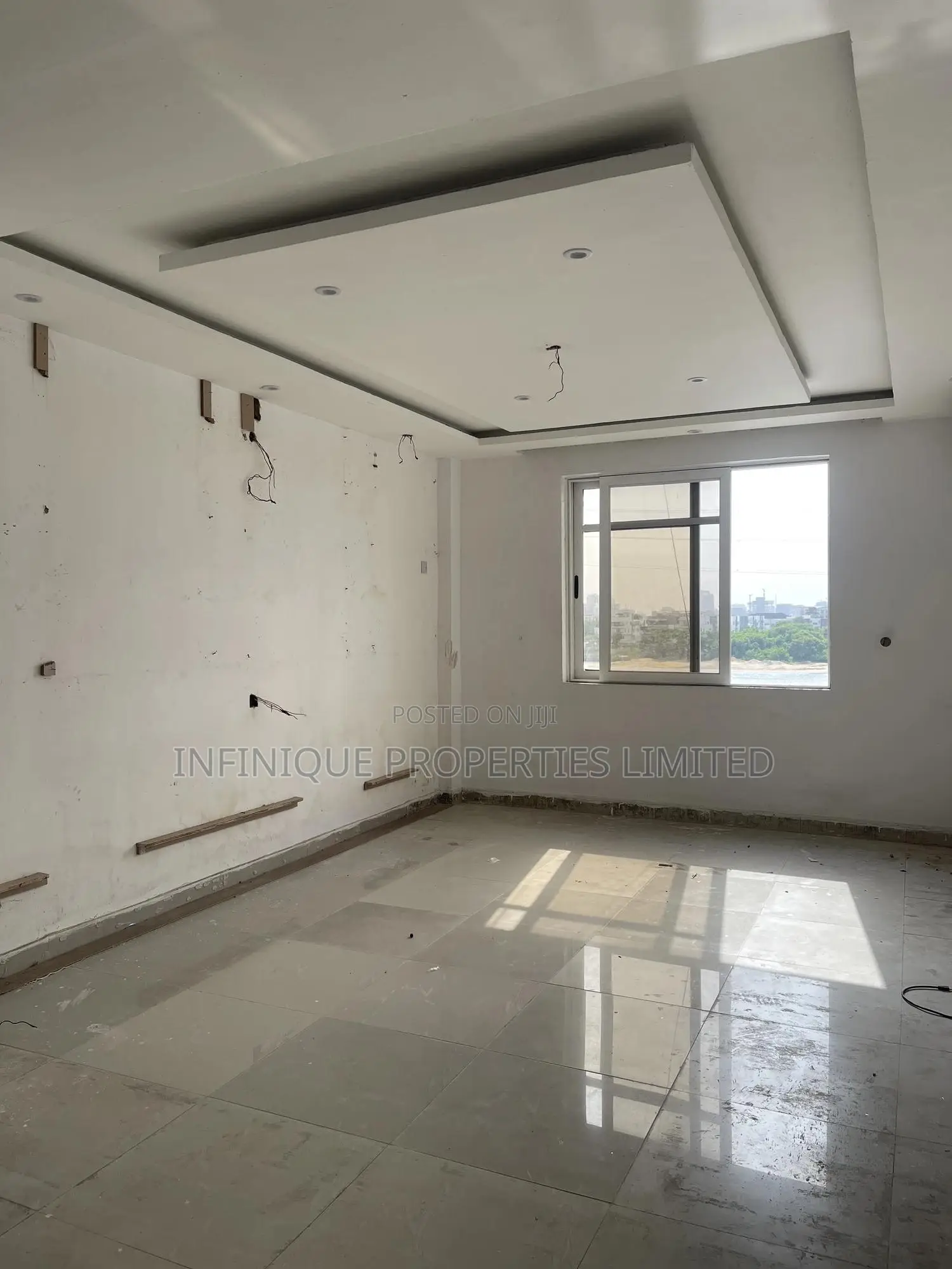 3bdrm Apartment in Lekki Phase 1 for rent