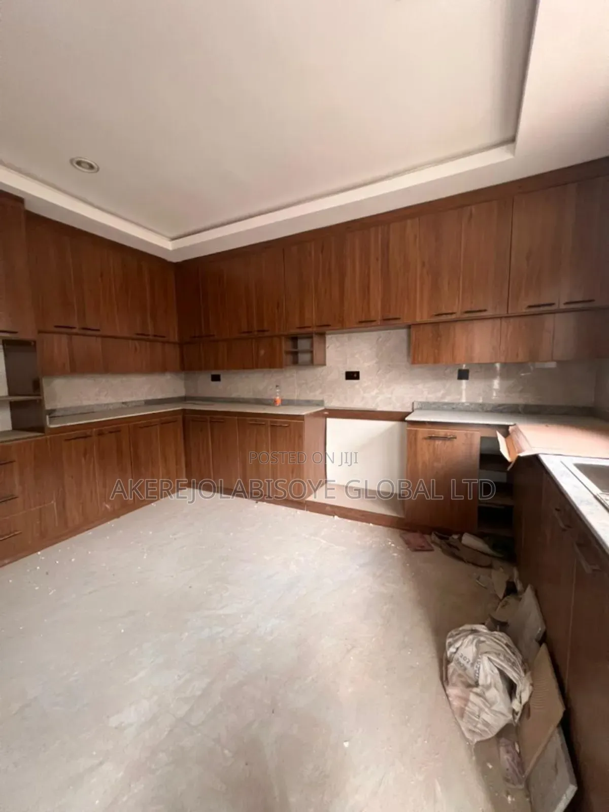 4bdrm Townhouse / Terrace in Gwarinpa, Inside for rent