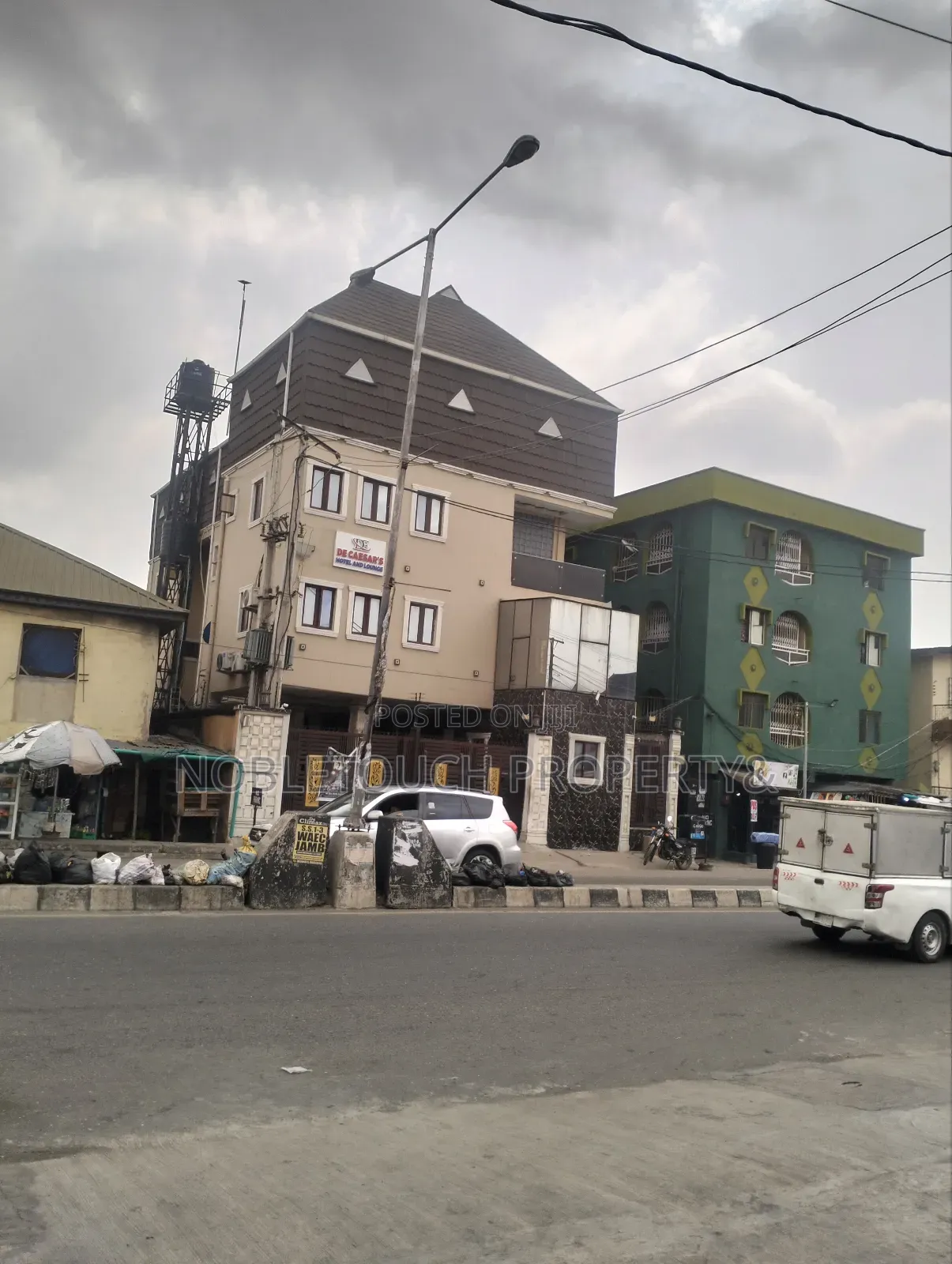 Functioning Hotel Along Ijesha Road, Itire Surulere Lagos