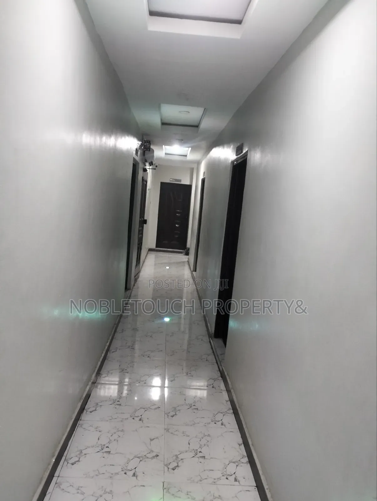 Functioning Hotel Along Ijesha Road, Itire Surulere Lagos