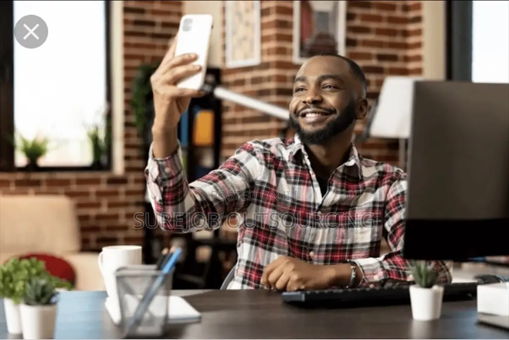 Social Media Managers Available