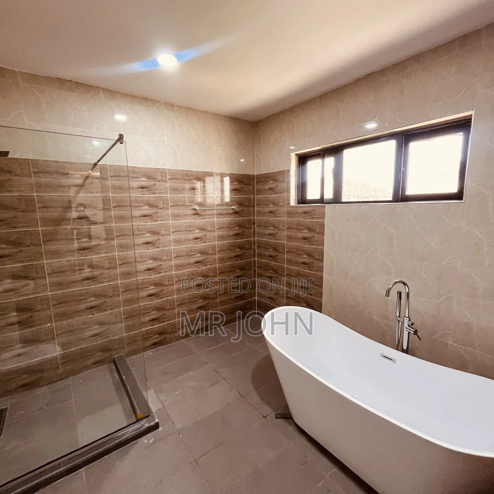 3bdrm Duplex in New Road, Lekki for rent
