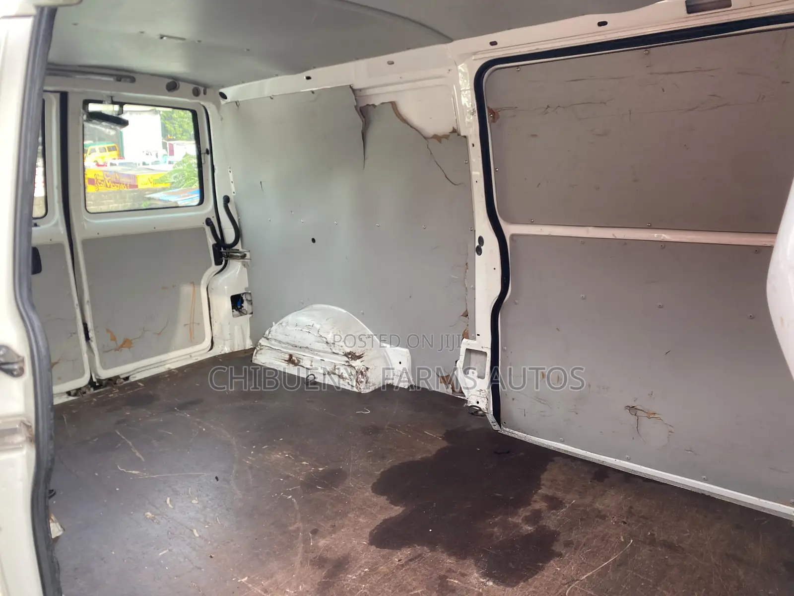 Volkswagen Transporter 2004 White