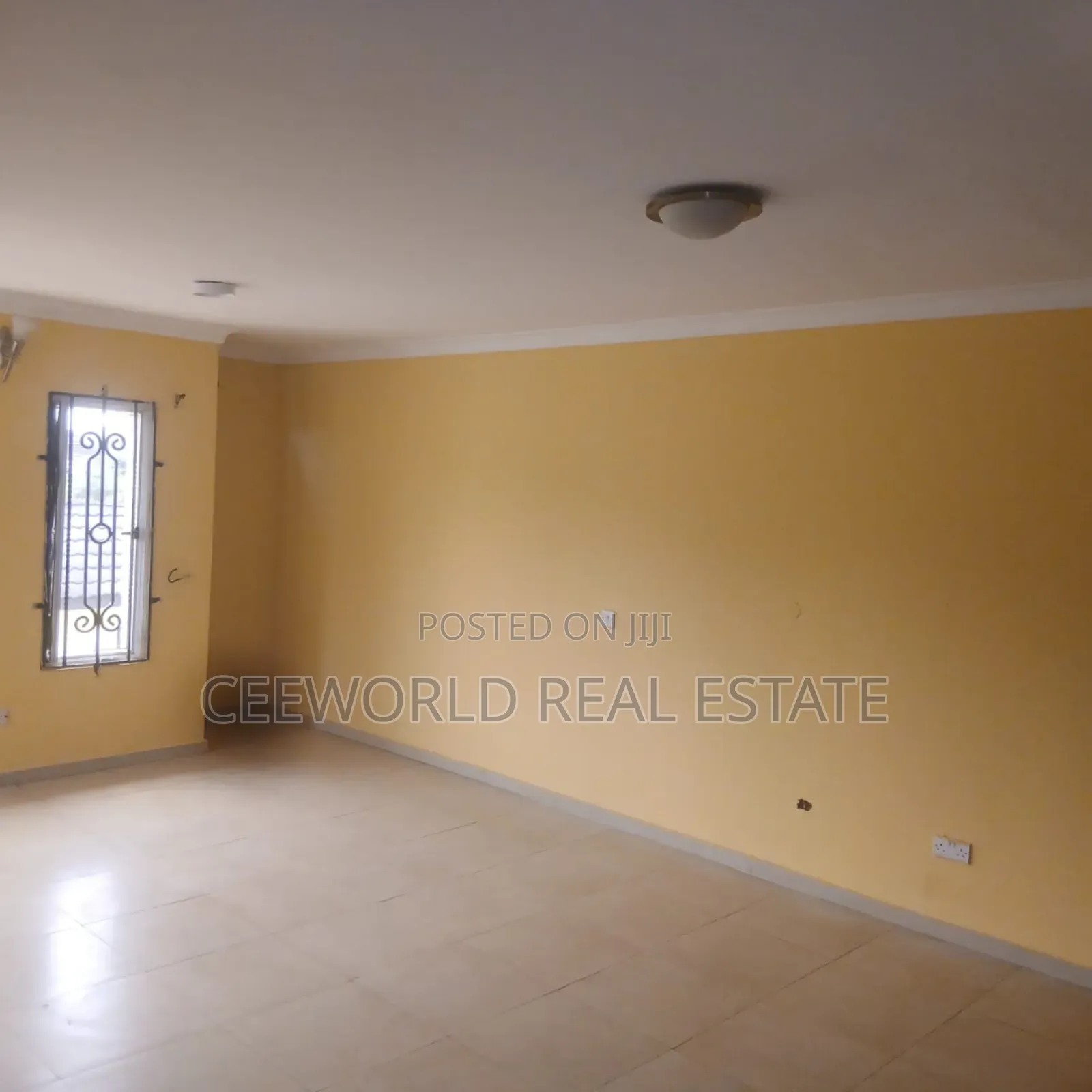 4bdrm Duplex in Jericho Gra for rent
