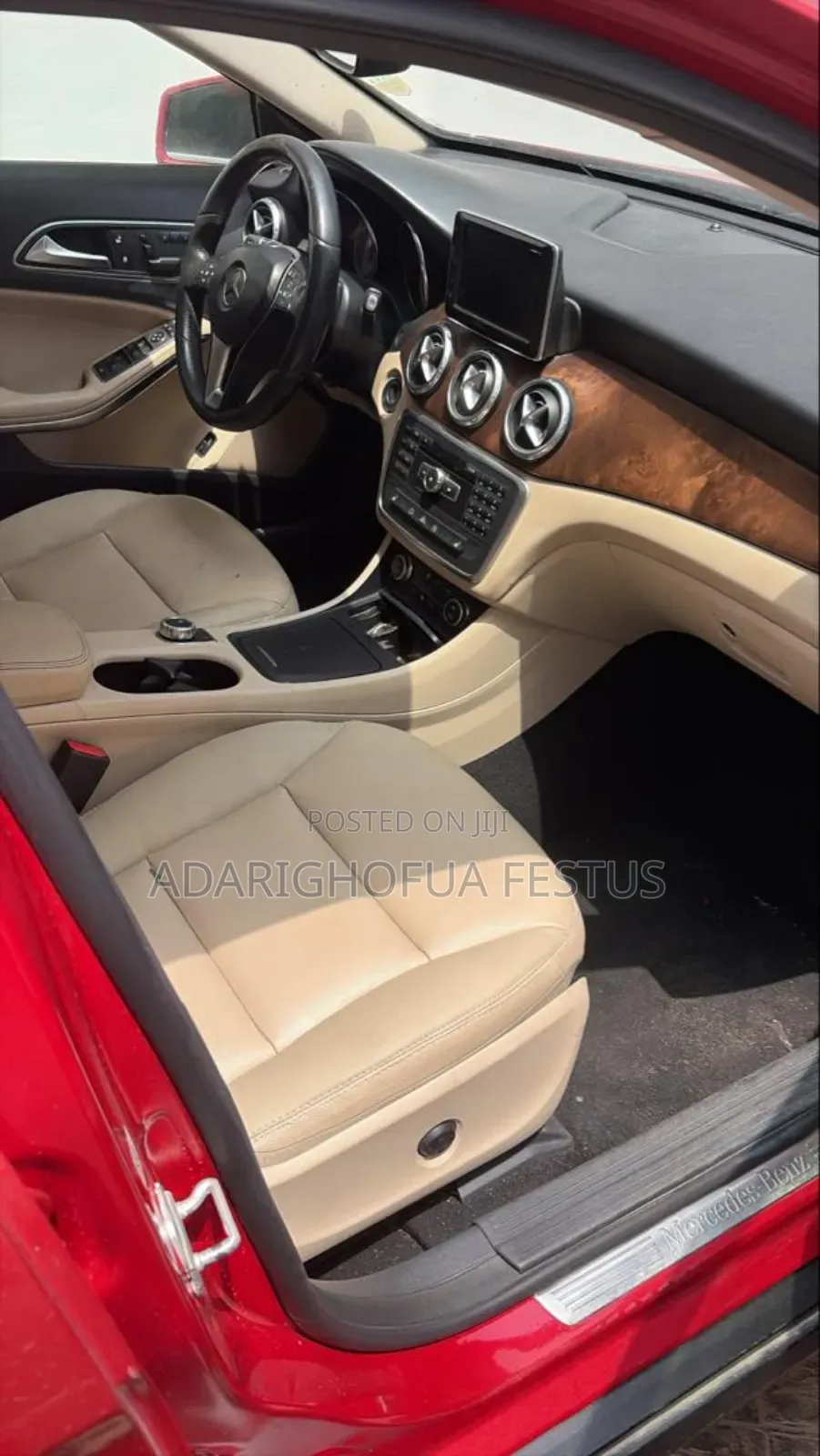 Mercedes-Benz GLA 250 2017 Red