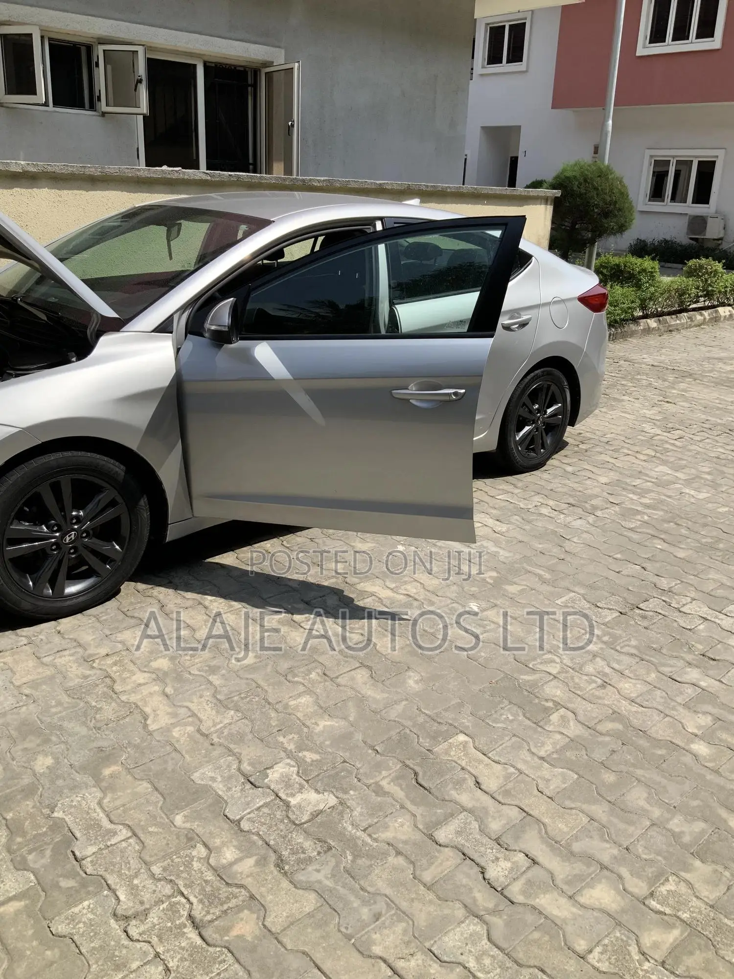 Hyundai Elantra 2017 Silver