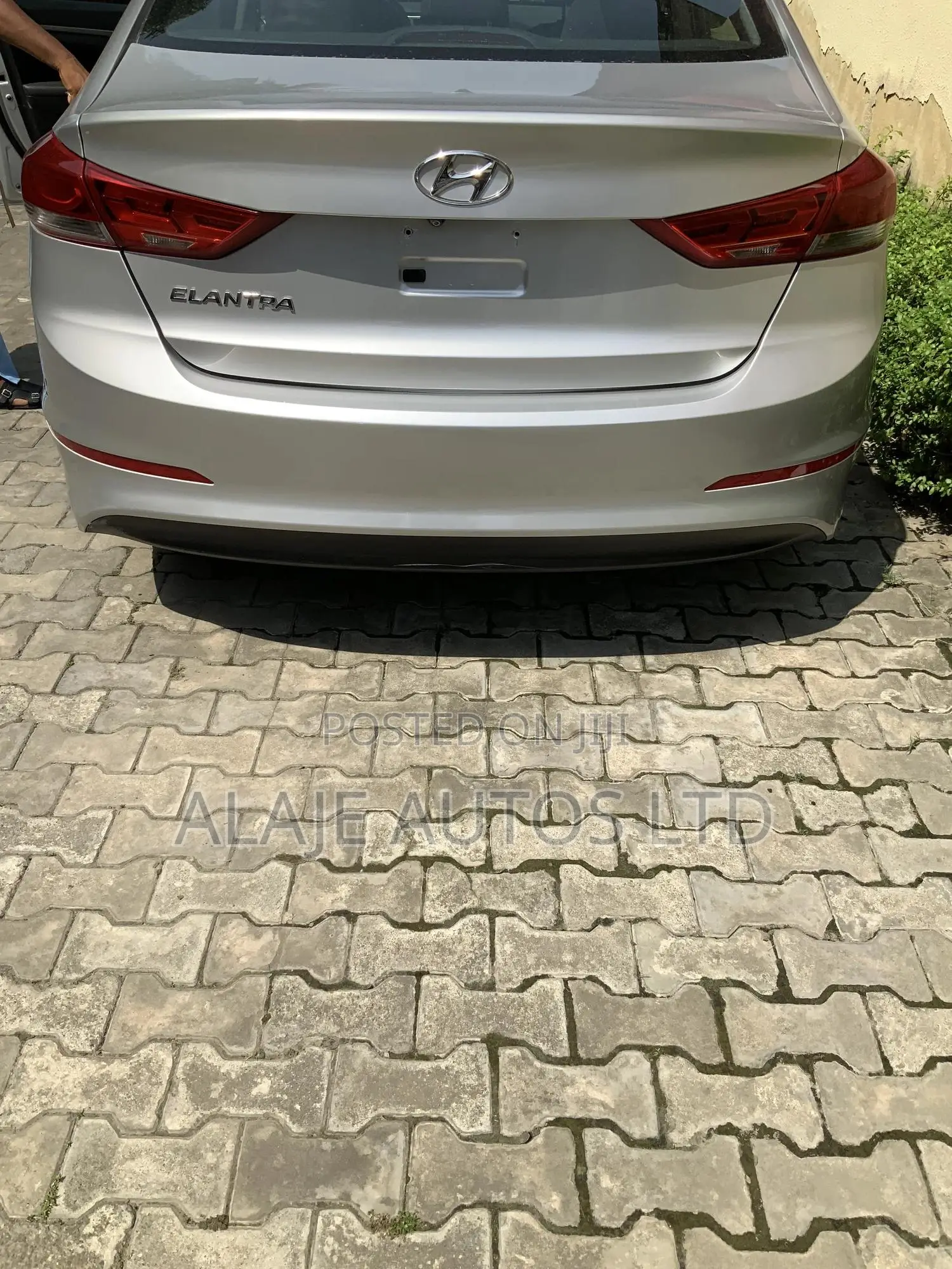 Hyundai Elantra 2017 Silver