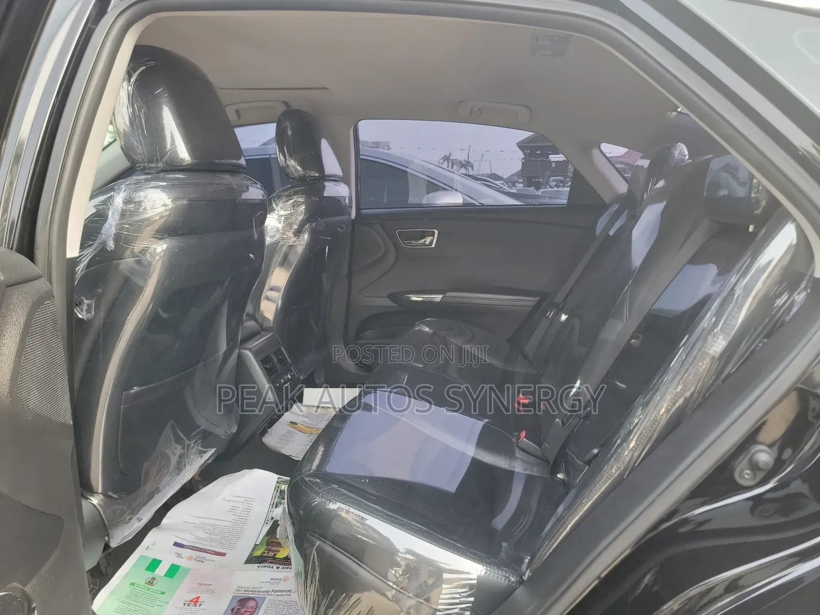Toyota Avalon Limited Sedan FWD (3.5L 6cyl 6A) 2017 Black