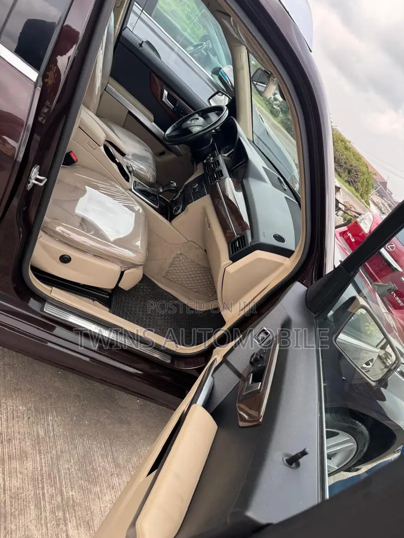 Mercedes-Benz GLK-Class 350 4MATIC 2012 Brown
