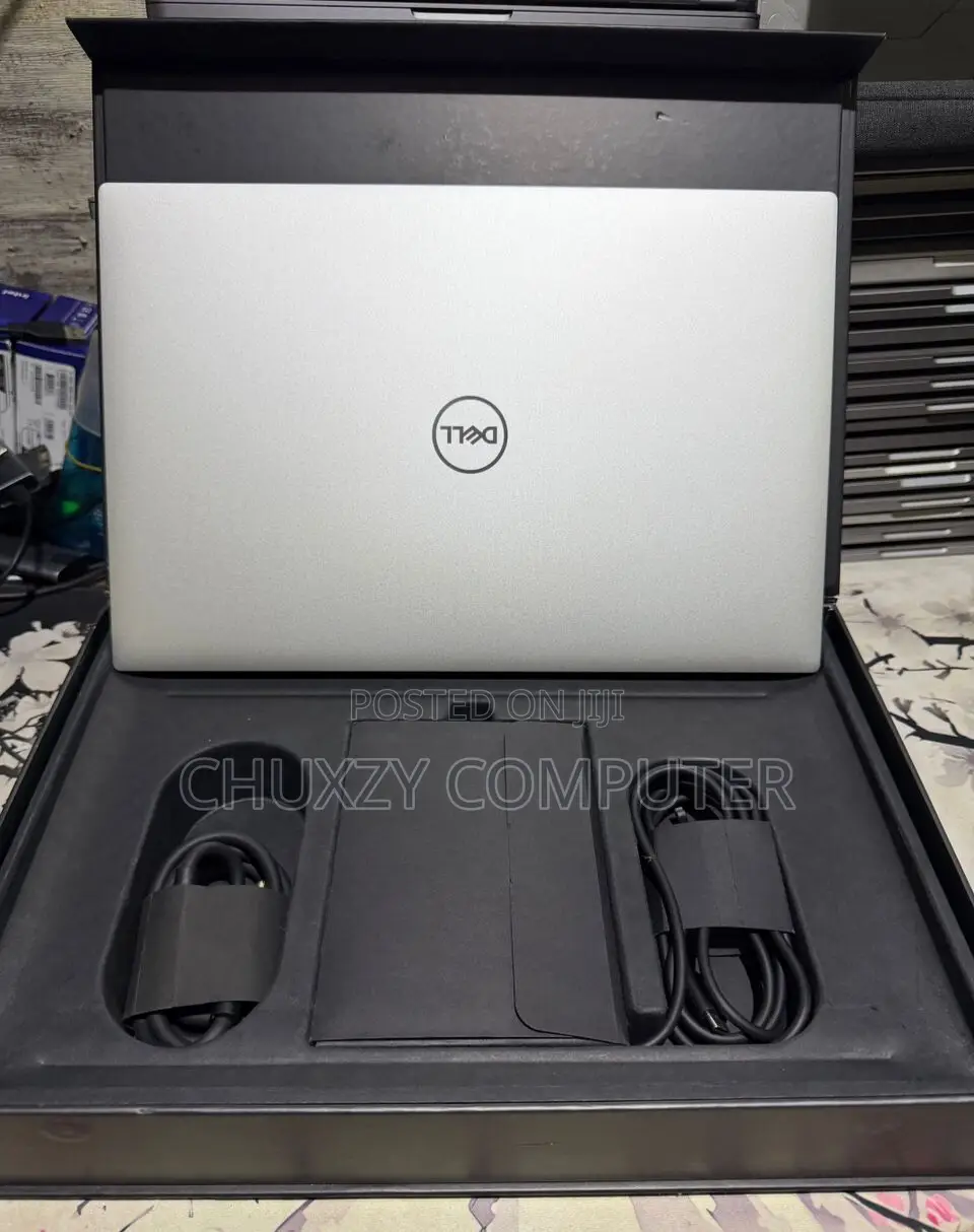 New Laptop Dell XPS 15 (9530) 32GB Intel Core i7 SSD 1T