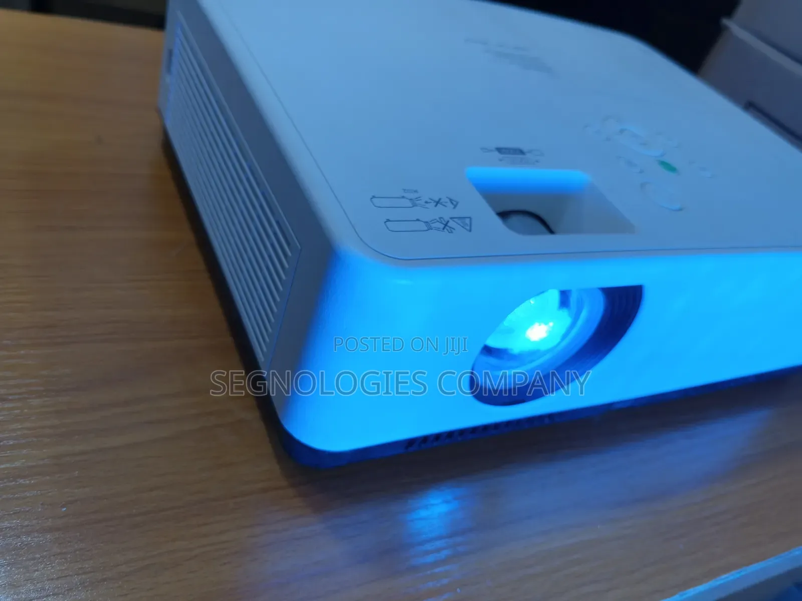 Nec Np-me402x 4000 Lumens Lcd Projector