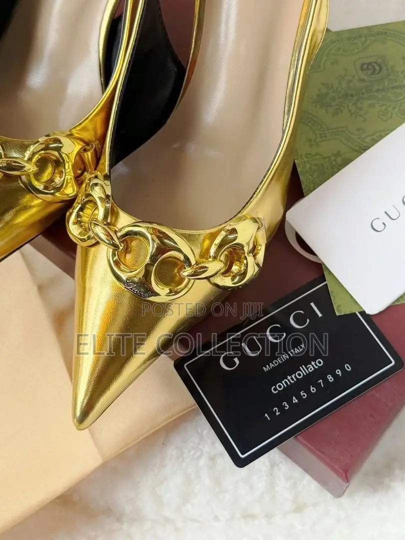 High Quality Luxury Gucci Shoe Size 37-43 Comes With Full Packaging