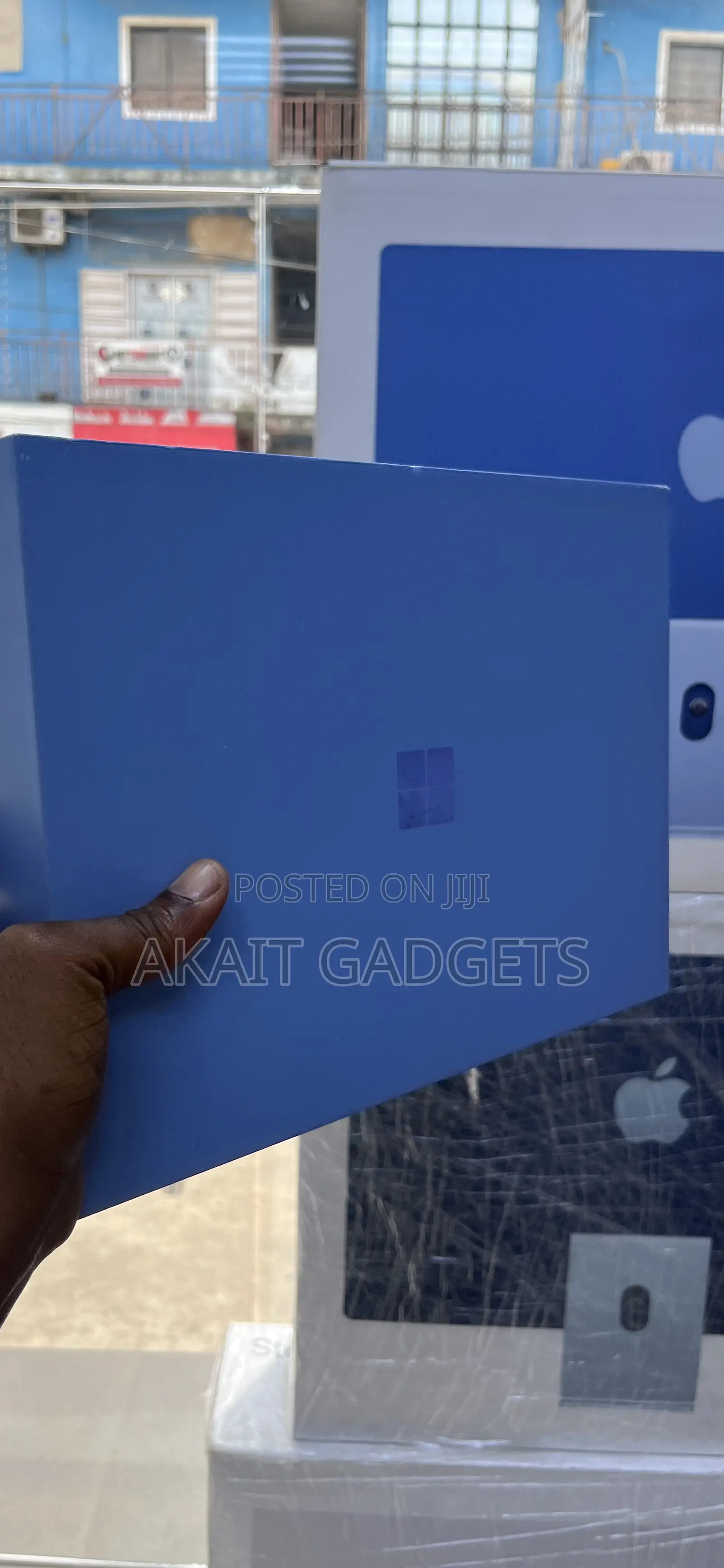 New Laptop Microsoft 16GB Qualcomm Snapdragon X Elite SSD 512GB