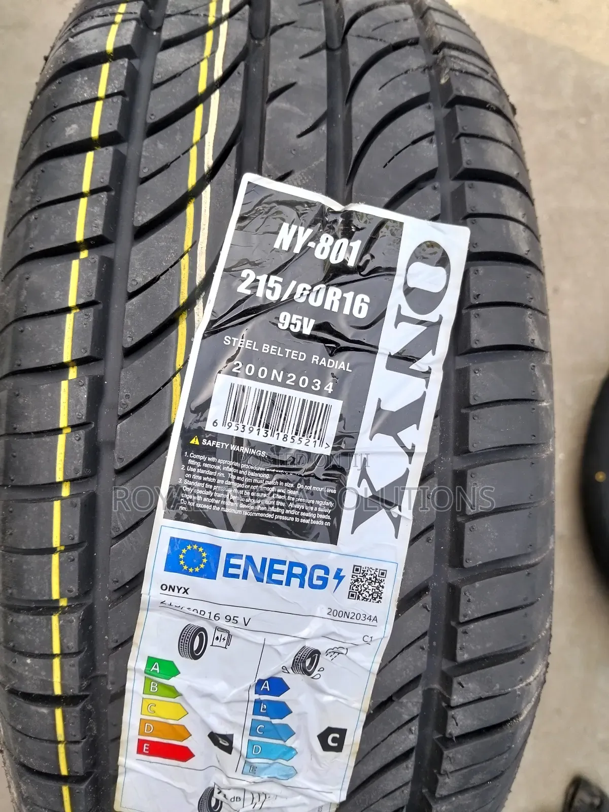 215/60r16 Onxy
