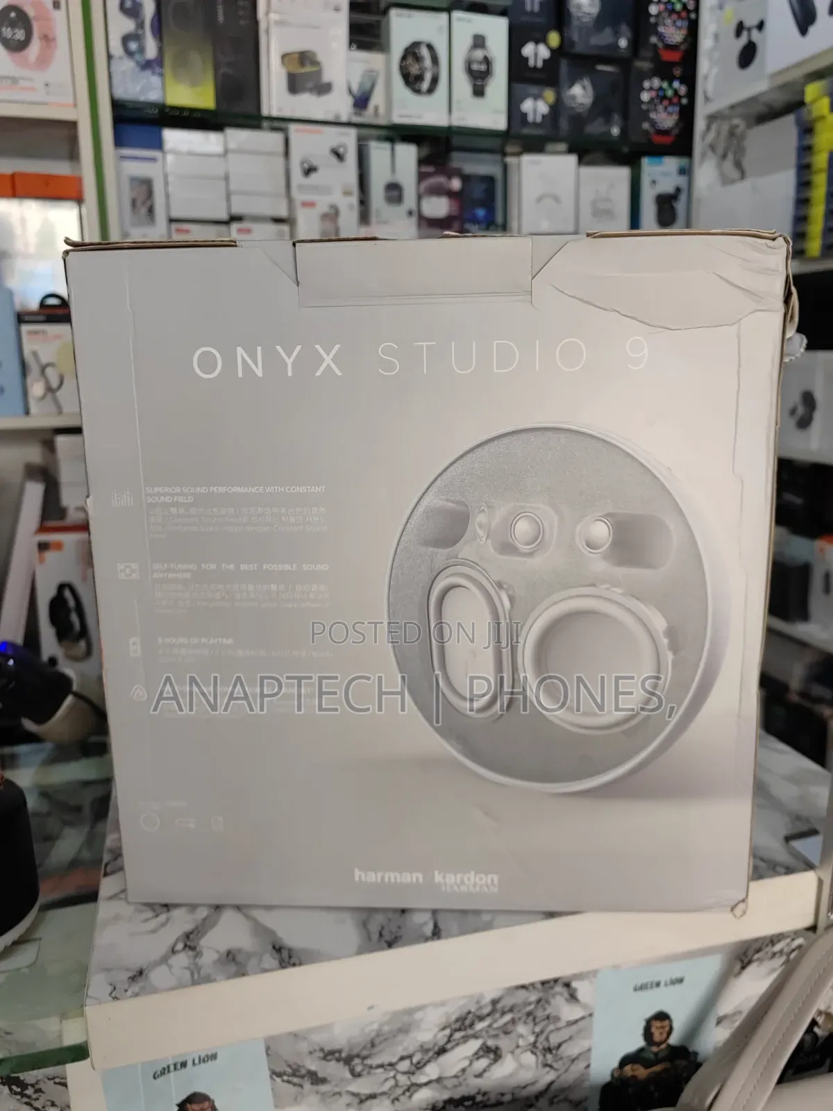 Onyx Studio 9 Harman Kardon Bluetooth Speaker