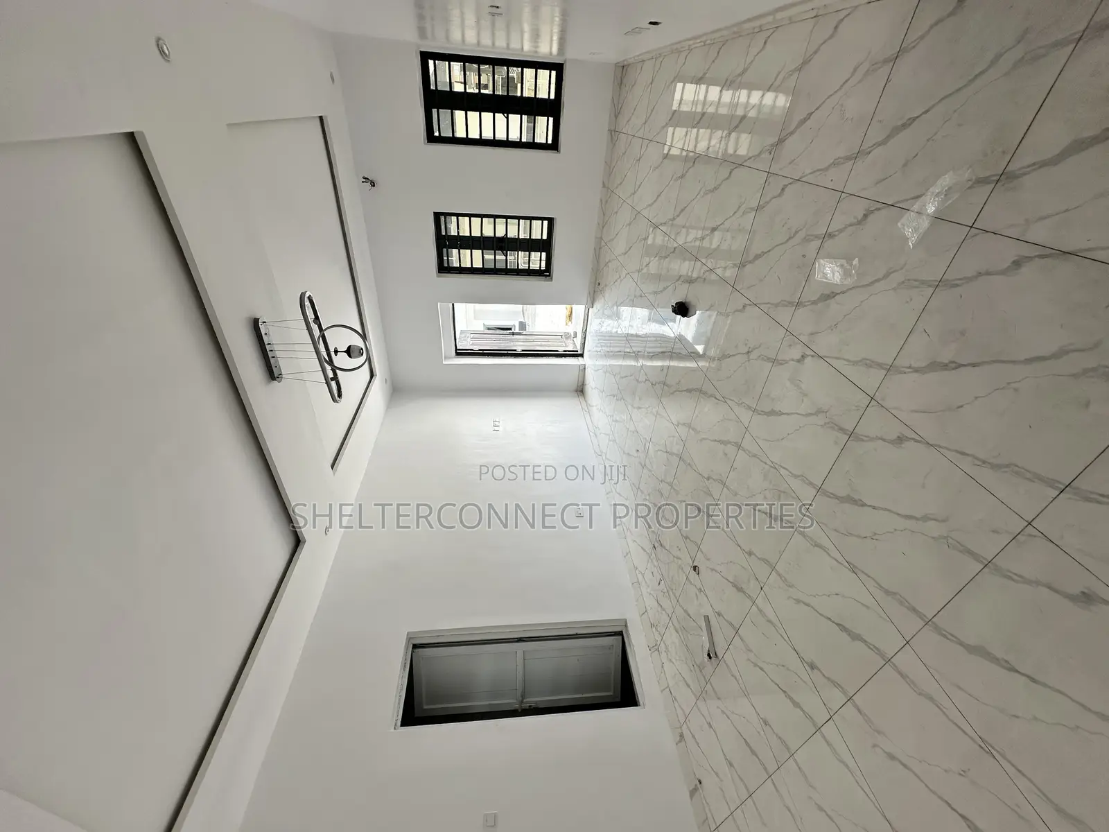 3bdrm Apartment in Ajah for sale