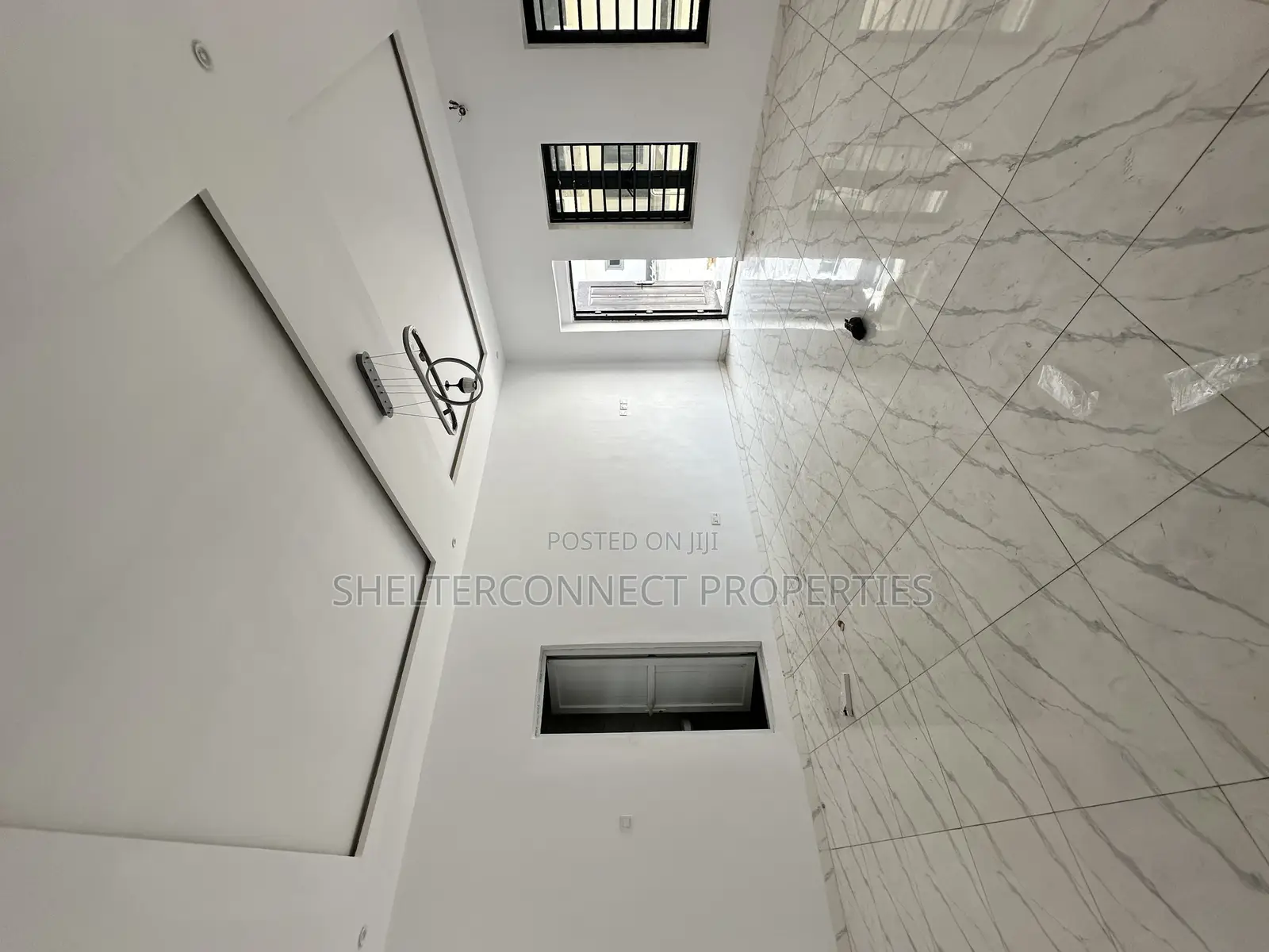 3bdrm Apartment in Ajah for sale
