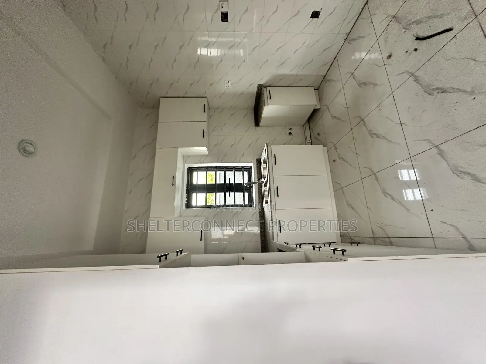 3bdrm Apartment in Ajah for sale