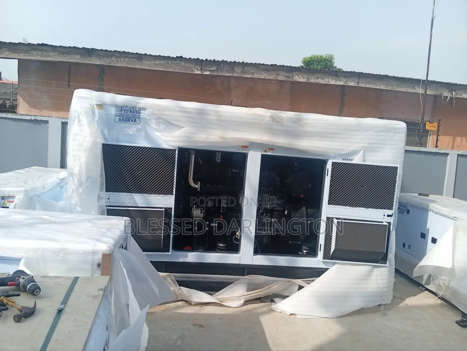 650kva Heavy Duty Perkins Soundproof Generator