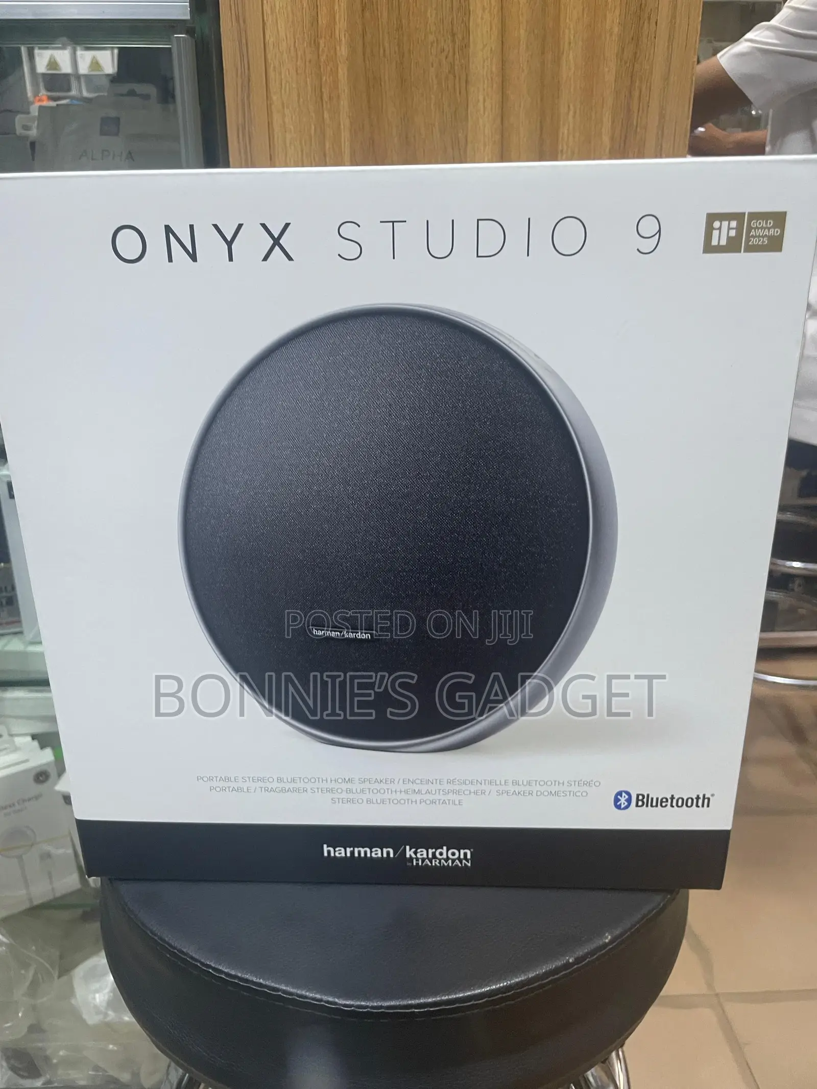 Harman Kardon Onyx Studio 9