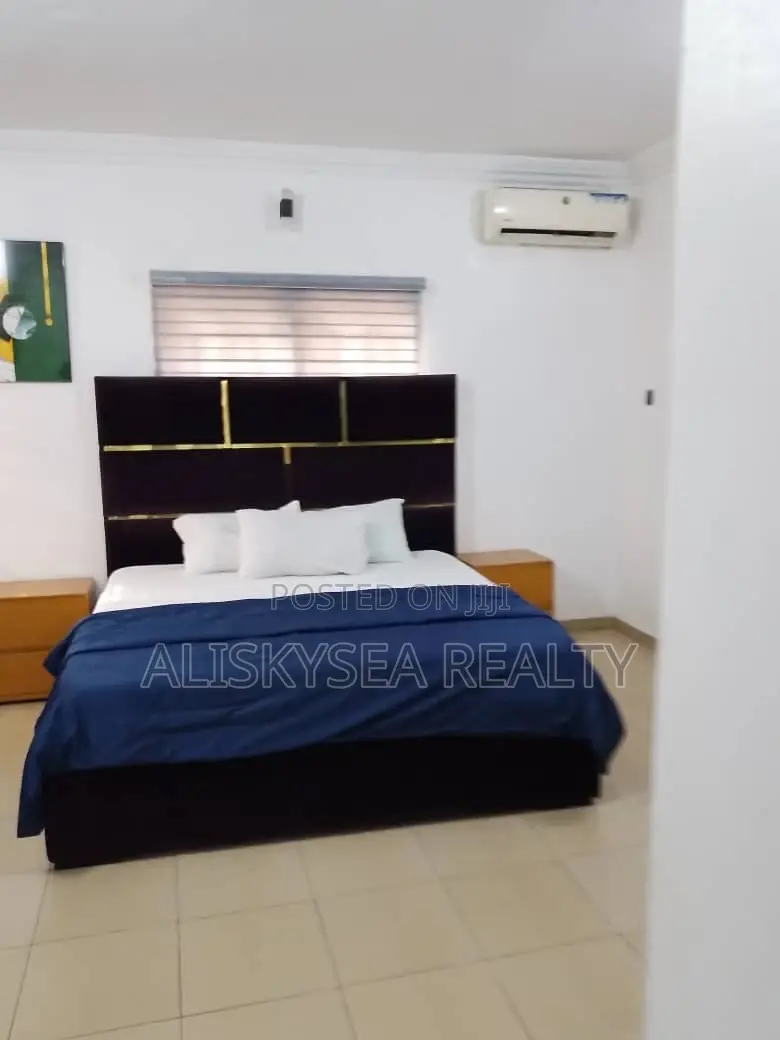 Luxury 3bedroom in Magodo