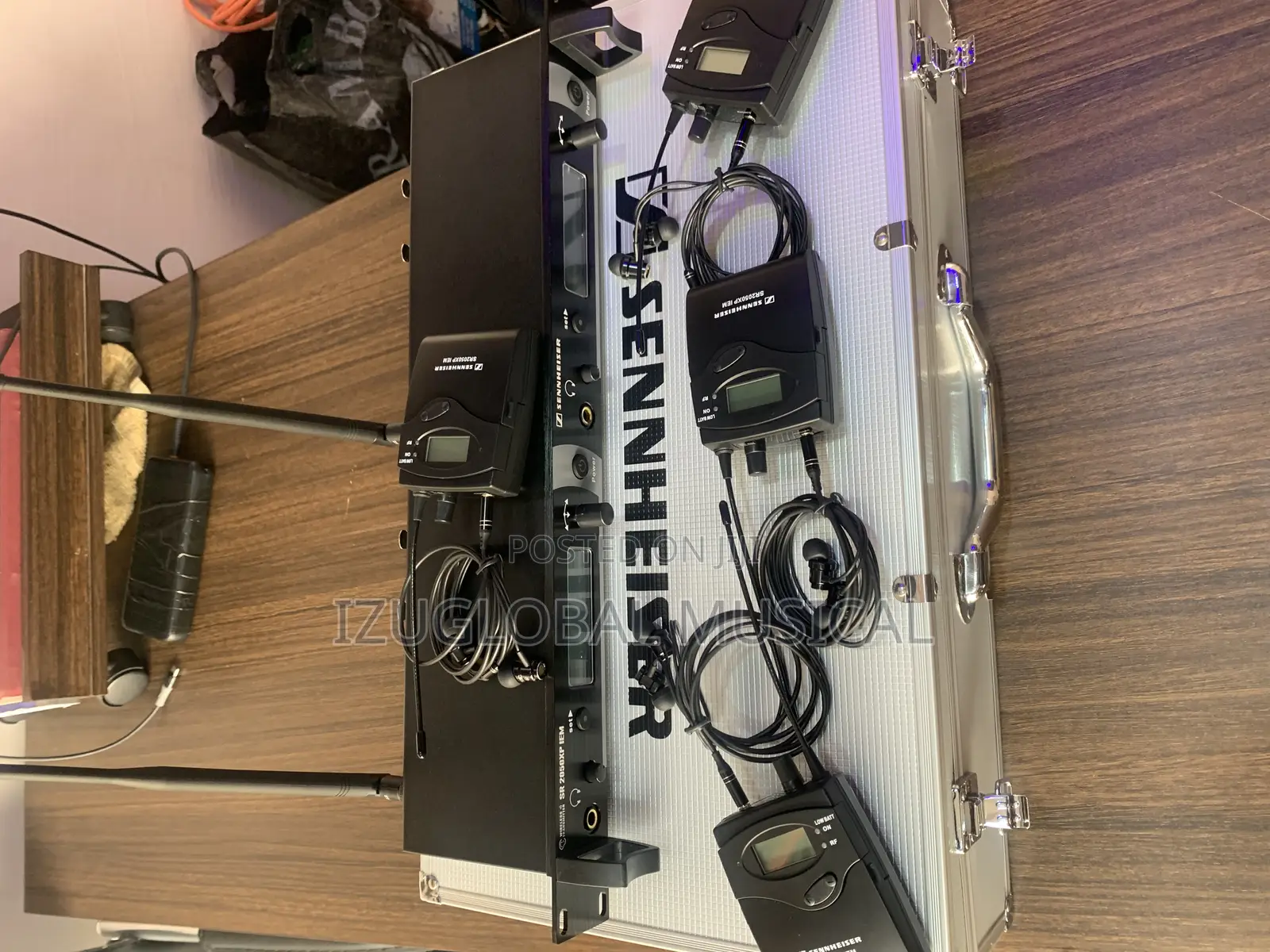 Sennheiser in-Ear Monitor Sr2050xp-Iem 4channel Wireless Inear Microp