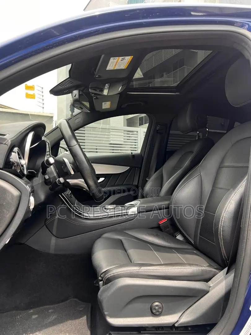 Mercedes-Benz GLC-Class 2019 Blue