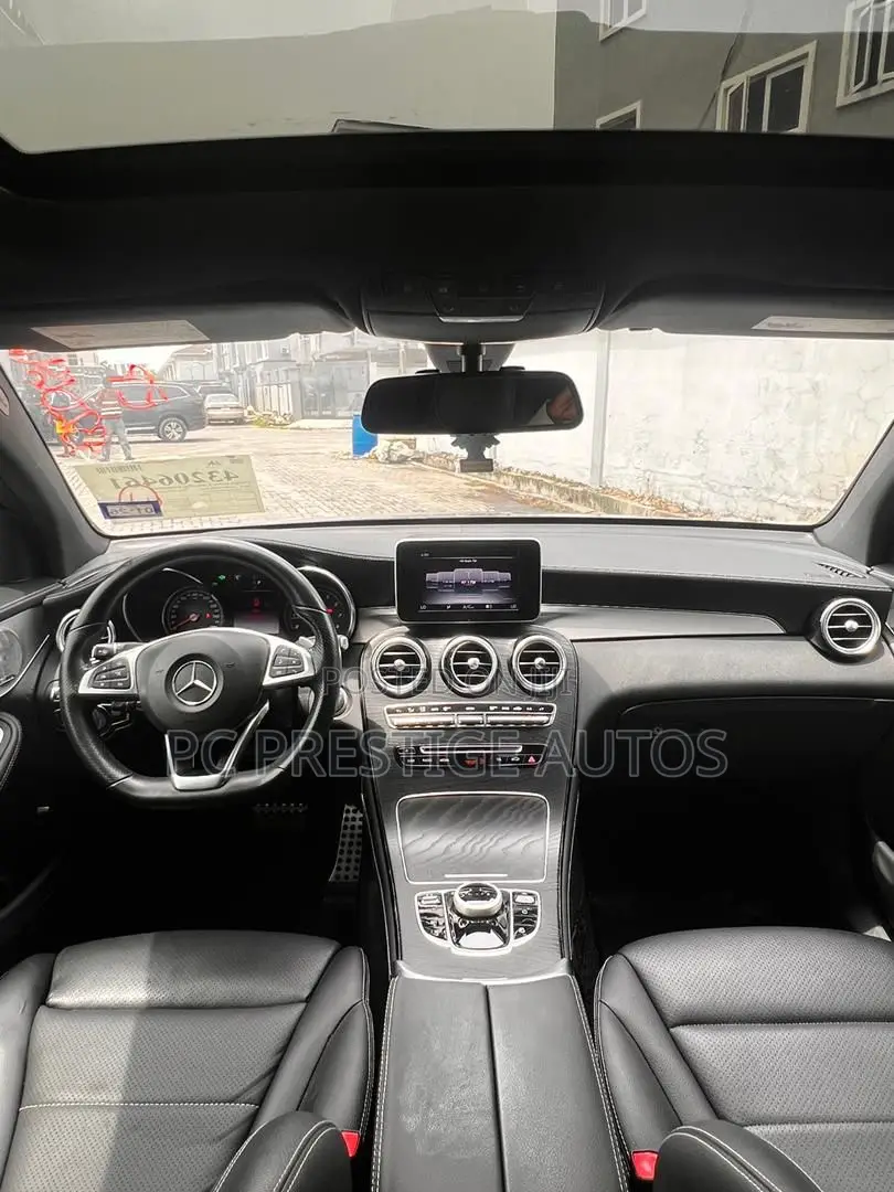 Mercedes-Benz GLC-Class 2019 Blue