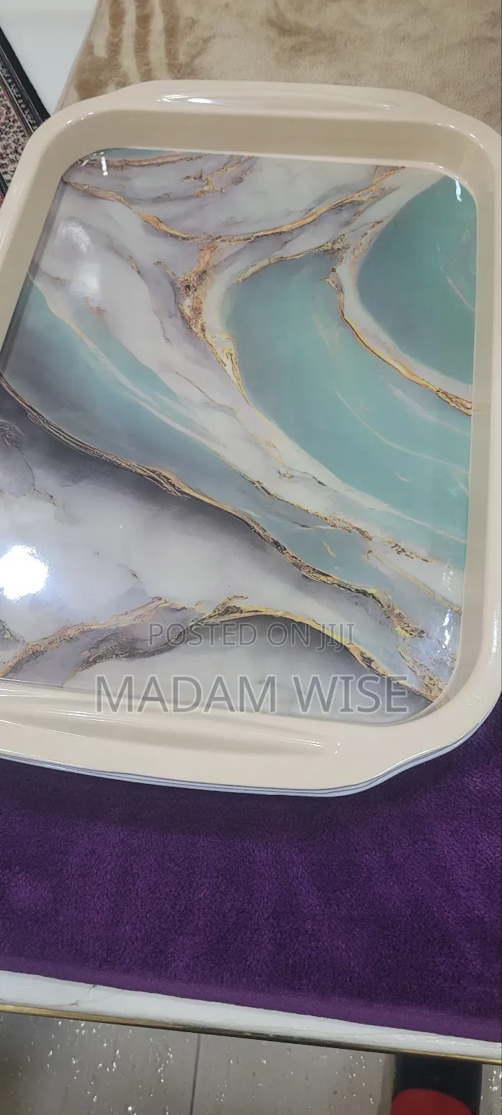 Tray . Very Nice and Strong Tray.