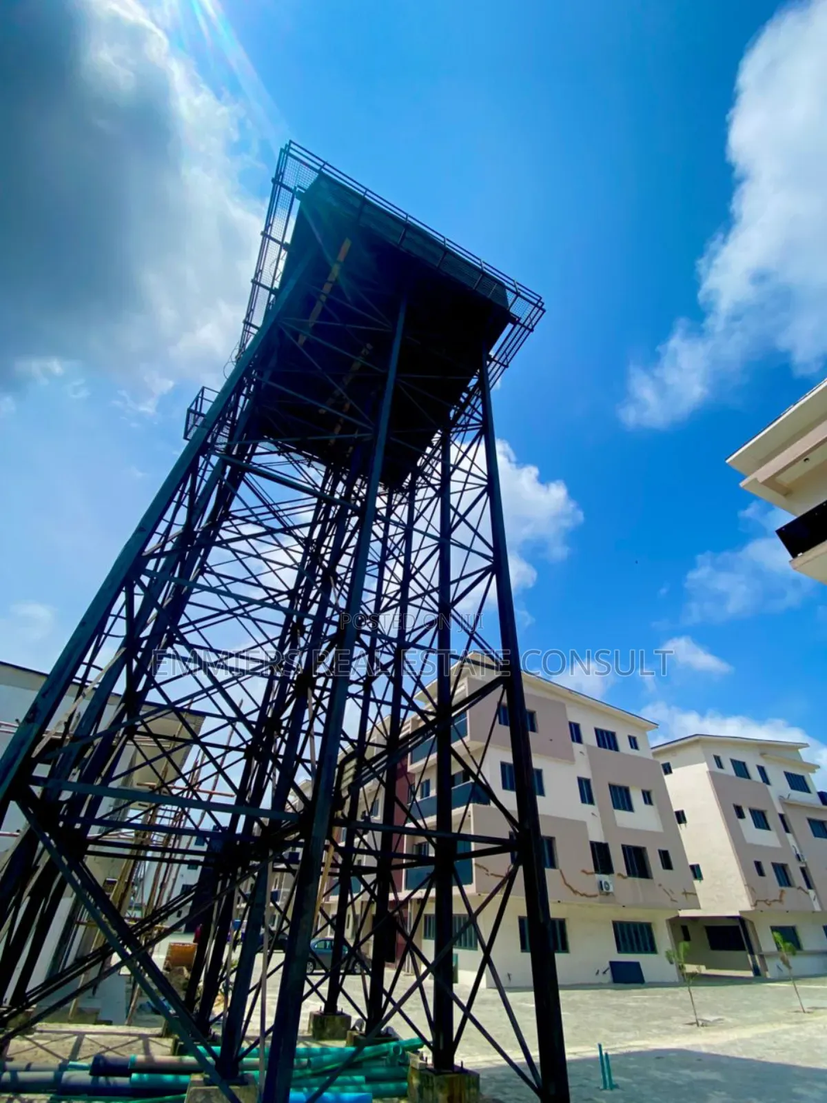 3bdrm Apartment in Emmiers Estate, Off Lekki-Epe Expressway for sale