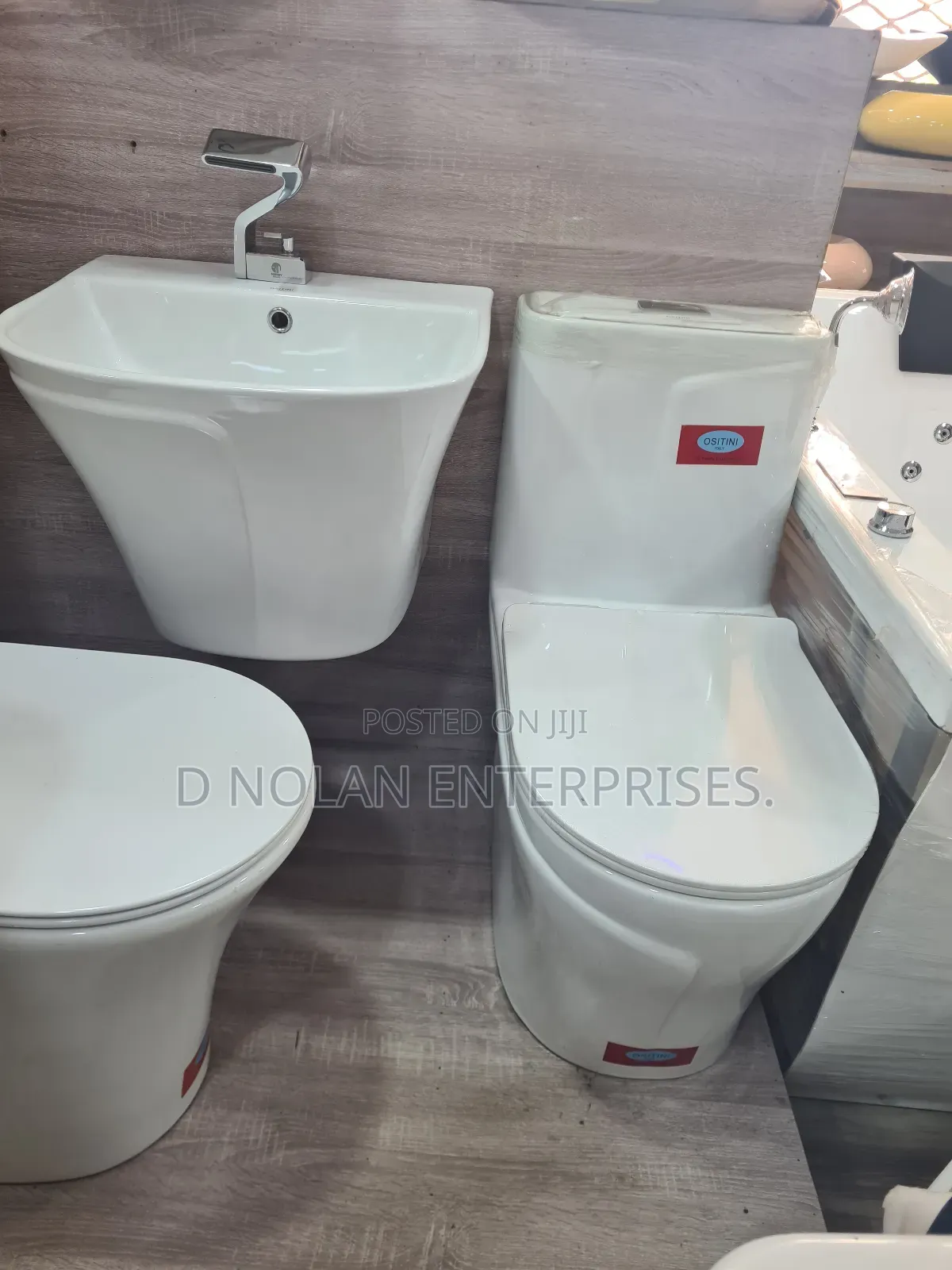 (Ositini  Italian) Water Closet