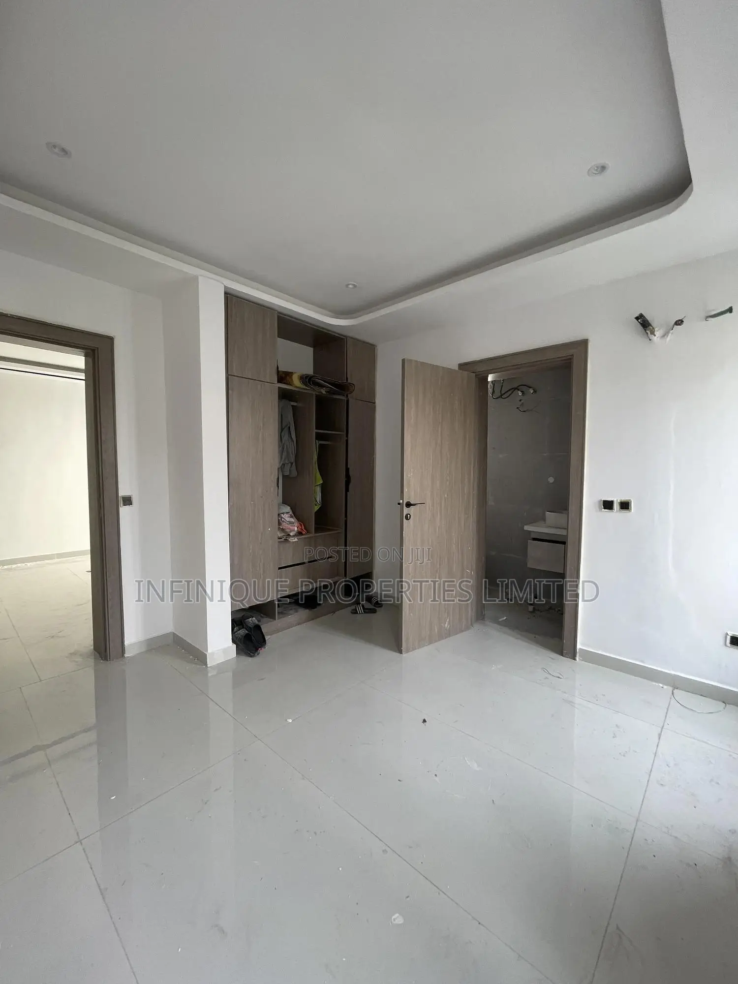 2bdrm Apartment in Lekki Phase 1 for sale
