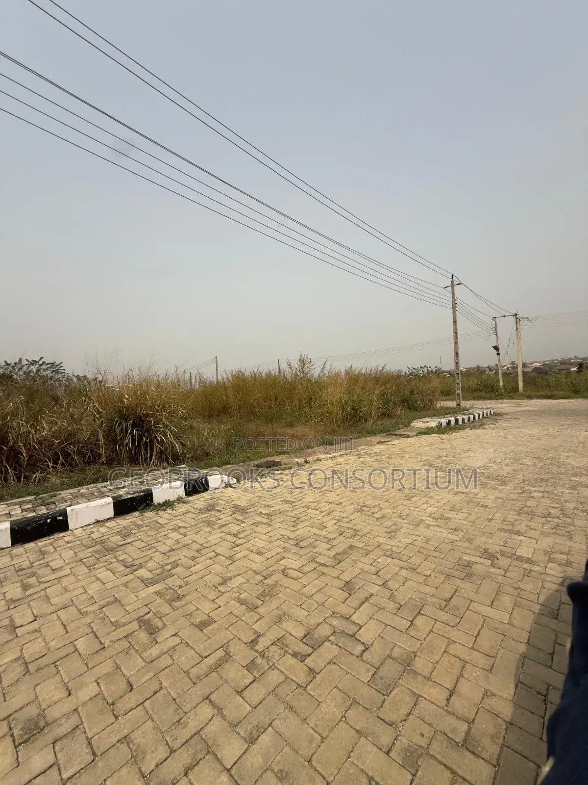 647sqm Premium Dry Land (Facing Tarred Estate Road) at Alao Akala Gra.