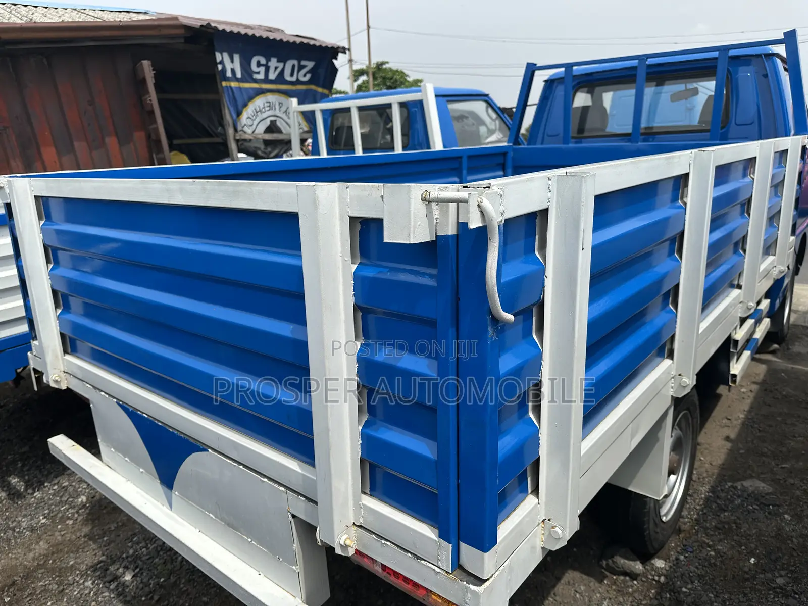 Mitsubishi Delica Truck