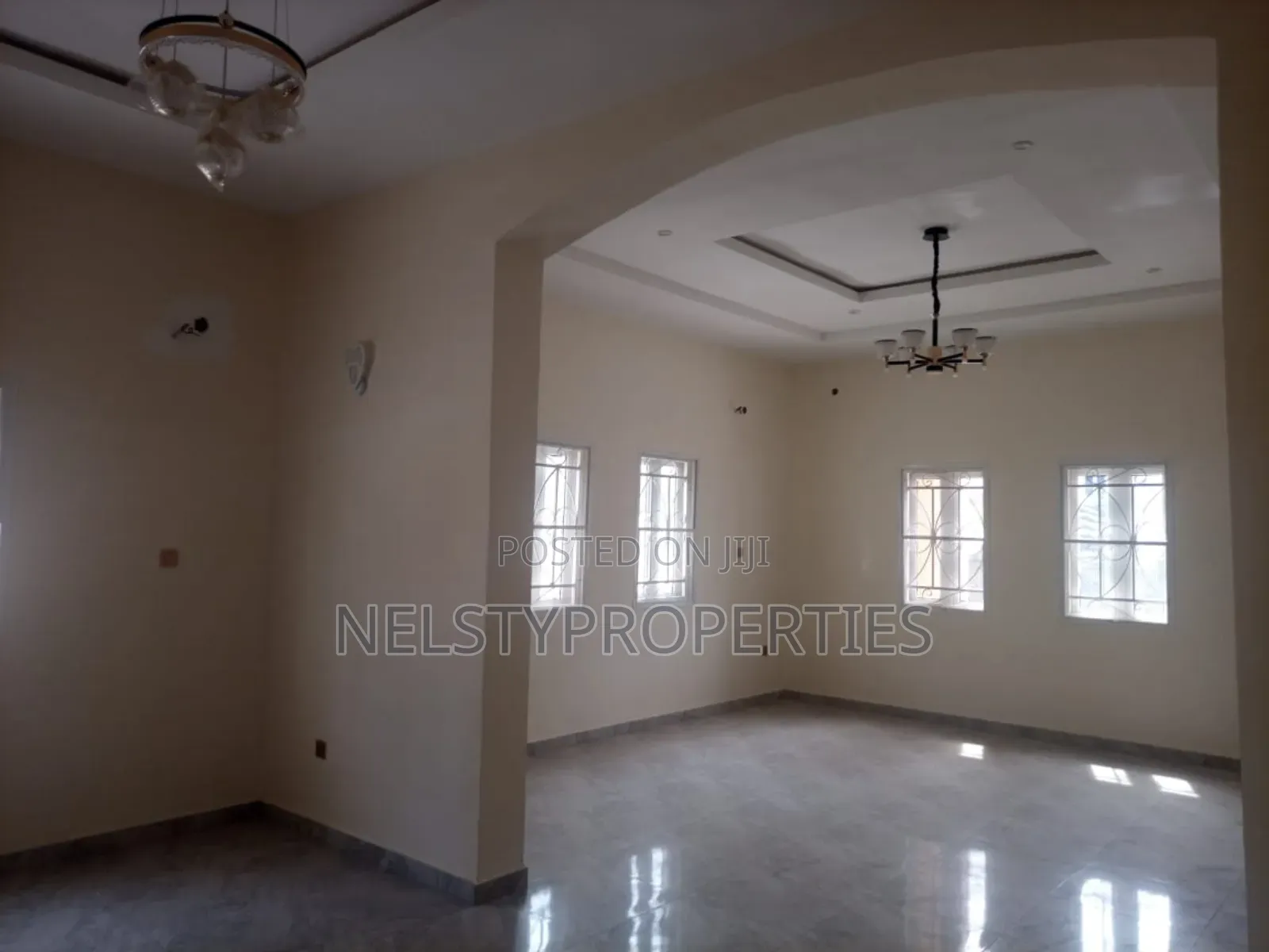 5bdrm Duplex in Efab Metropolis, Gwarinpa for sale