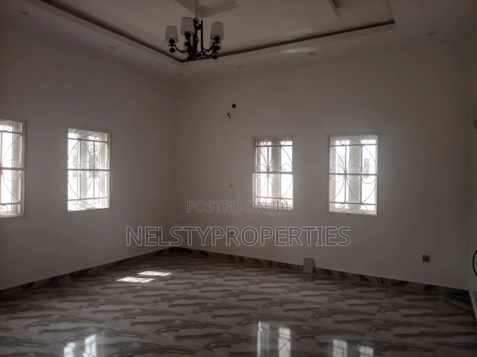 5bdrm Duplex in Efab Metropolis, Gwarinpa for sale