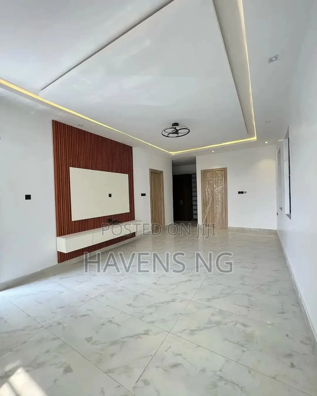 5bdrm Duplex in Ologolo for sale