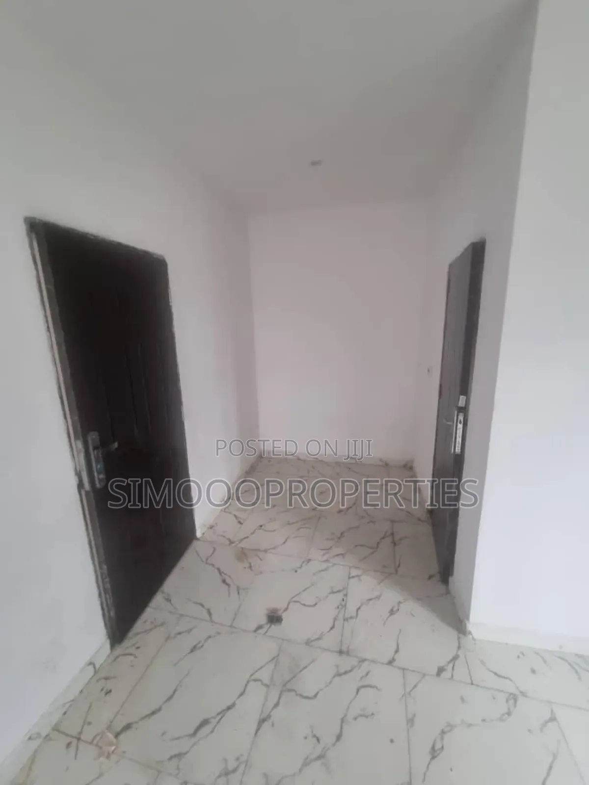 3bdrm Bungalow in Peak Park Estate, Lakowe for sale