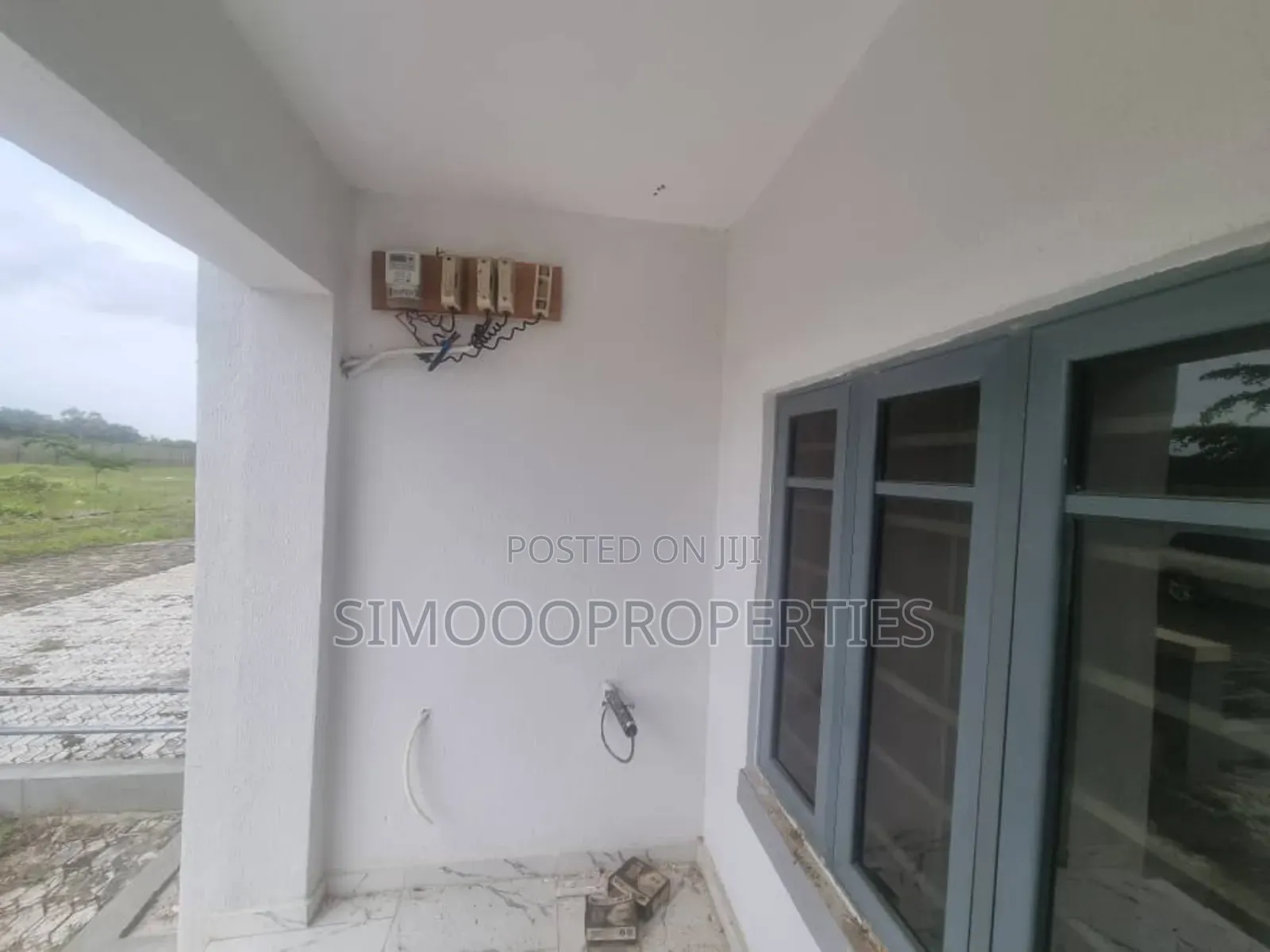 3bdrm Bungalow in Peak Park Estate, Lakowe for sale