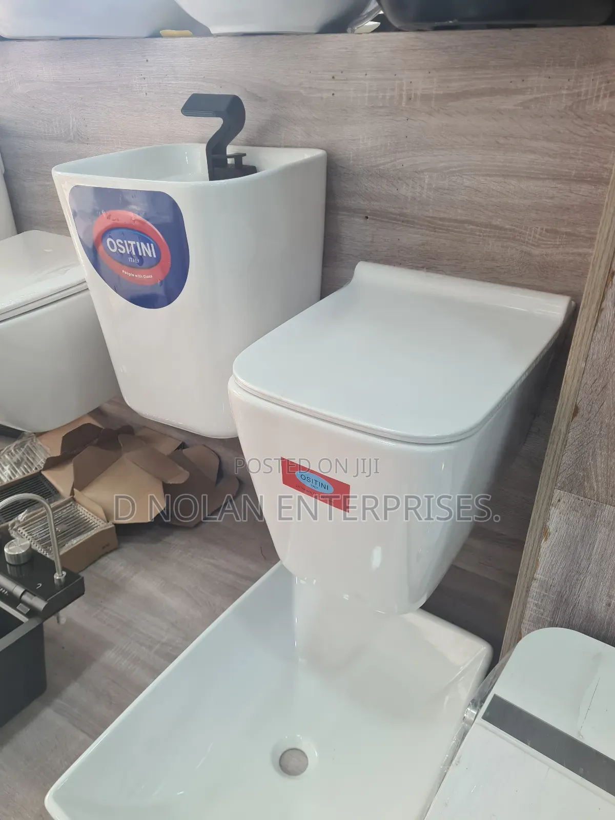 (Ositini Italian) Condit Water Closet +Basin