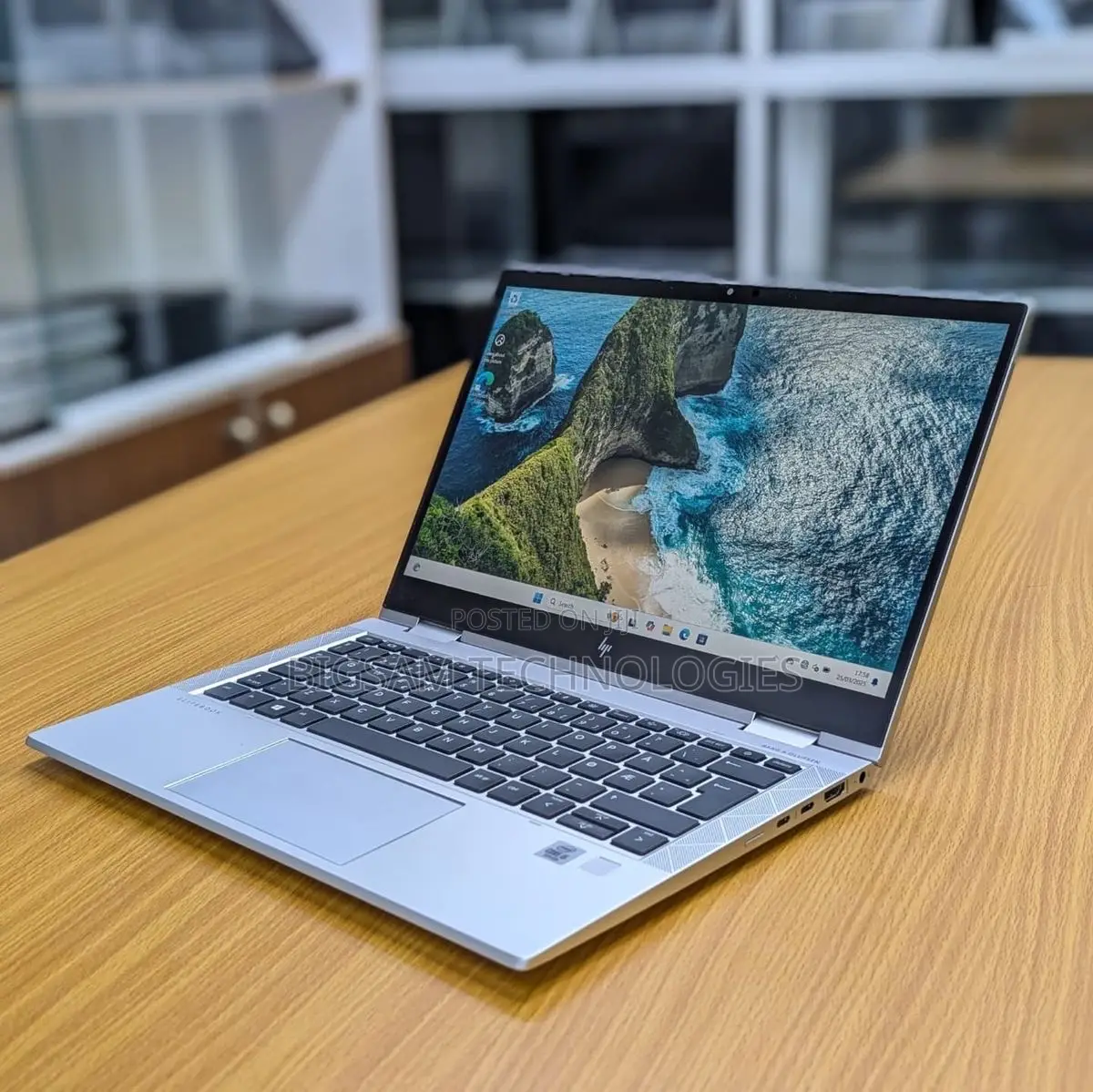 New Laptop HP Chromebook X360 11 16GB Intel Core i7 SSD 512GB