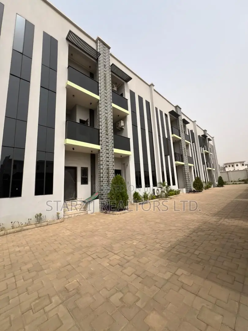 4bdrm Duplex in Jahi for sale