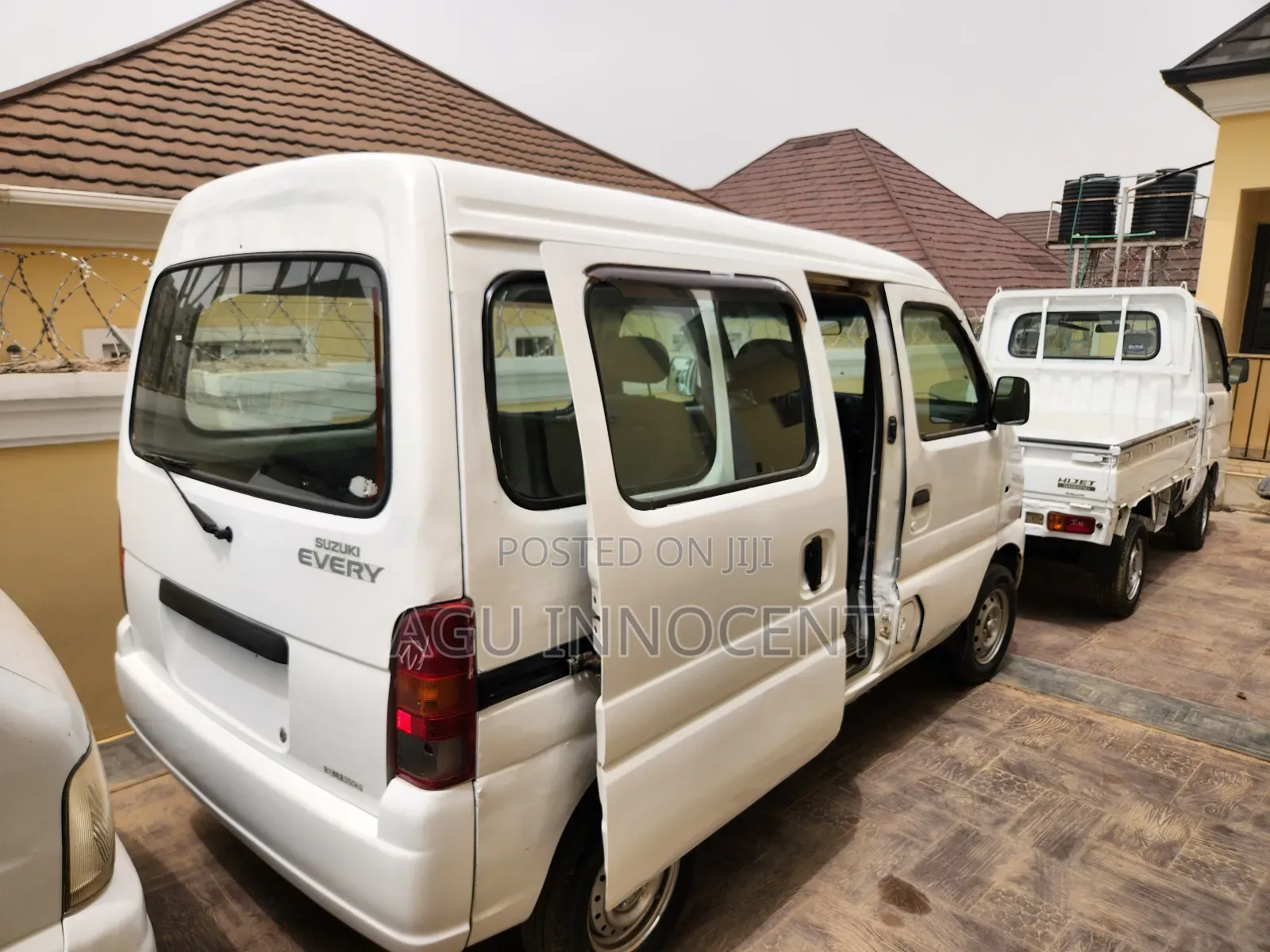 Suzuki Every Wagon 2010 White